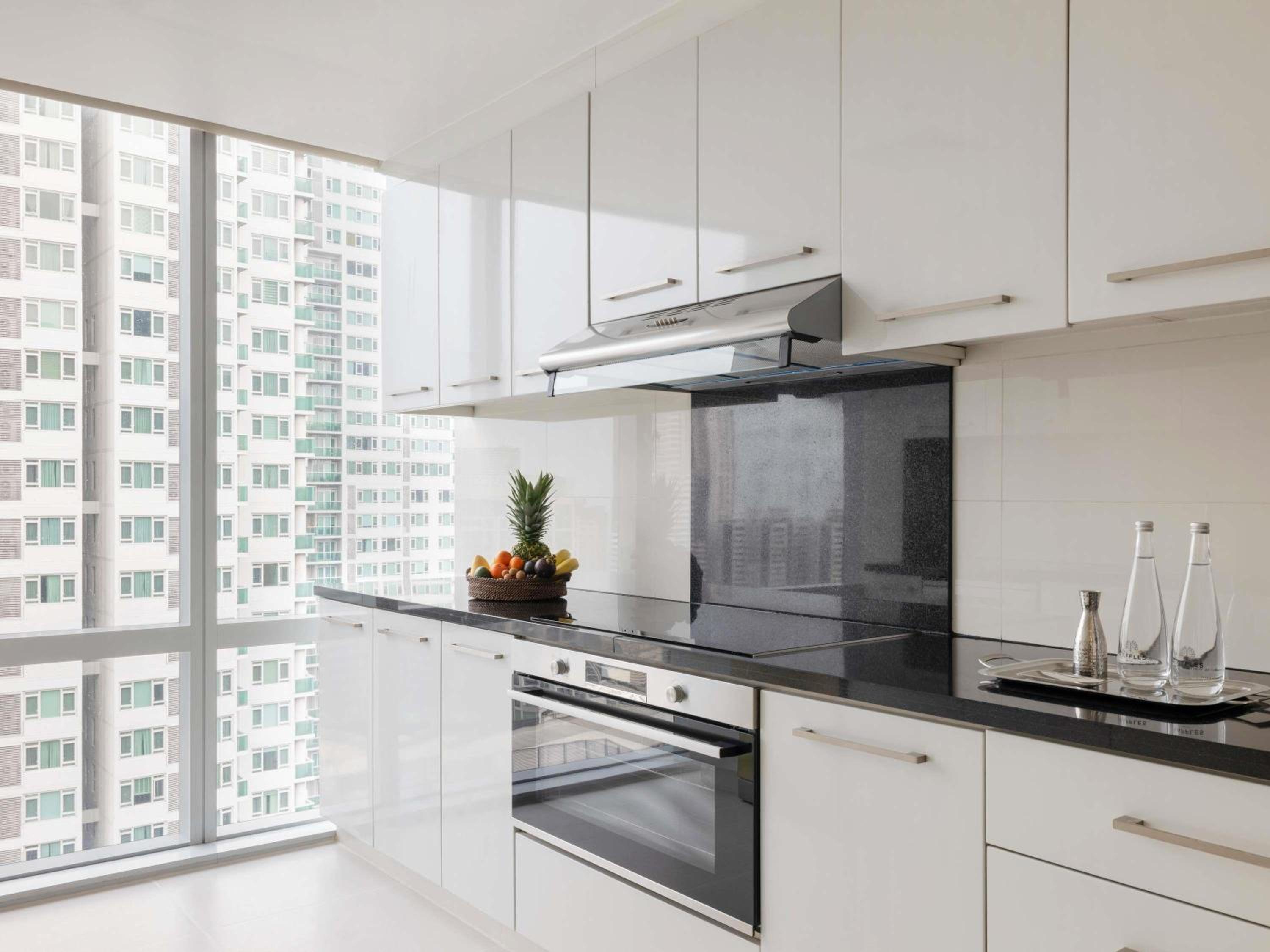 Three-Bedroom Presidential, Raffles Makati