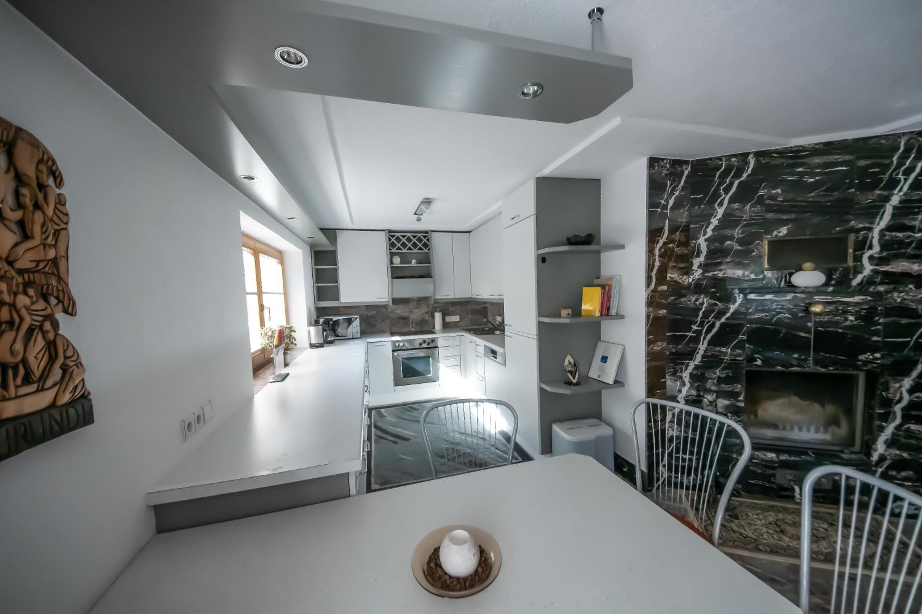 Two-Bedroom Apartment with Balcony photo 1