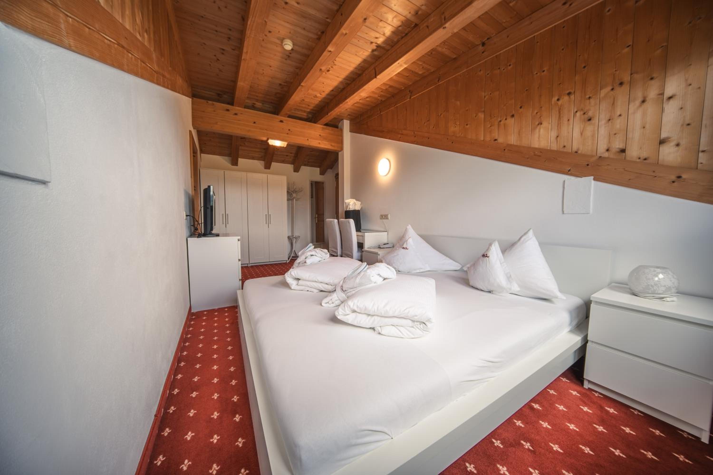 Small Double Room photo 3