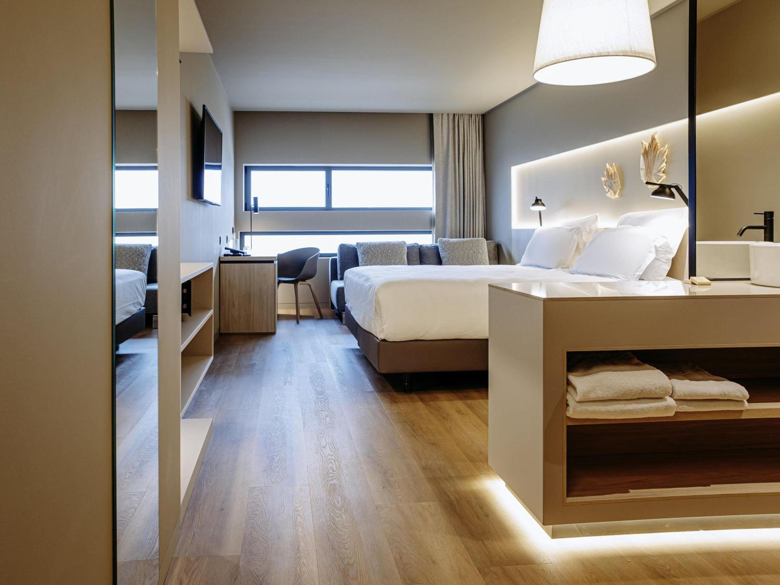 Superior King Suite with Sofa