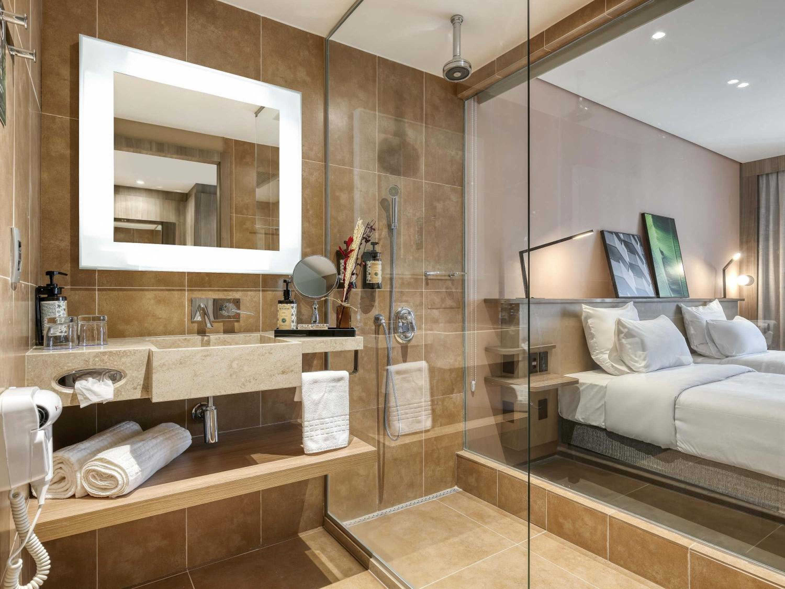 Executive Room with Two Twin Beds