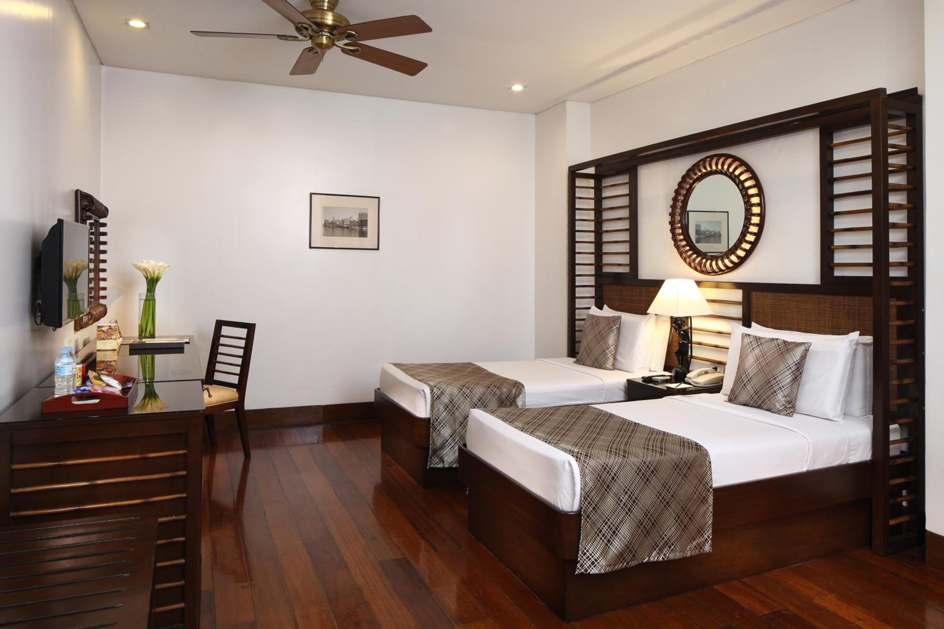 Executive Room  - Photo 6