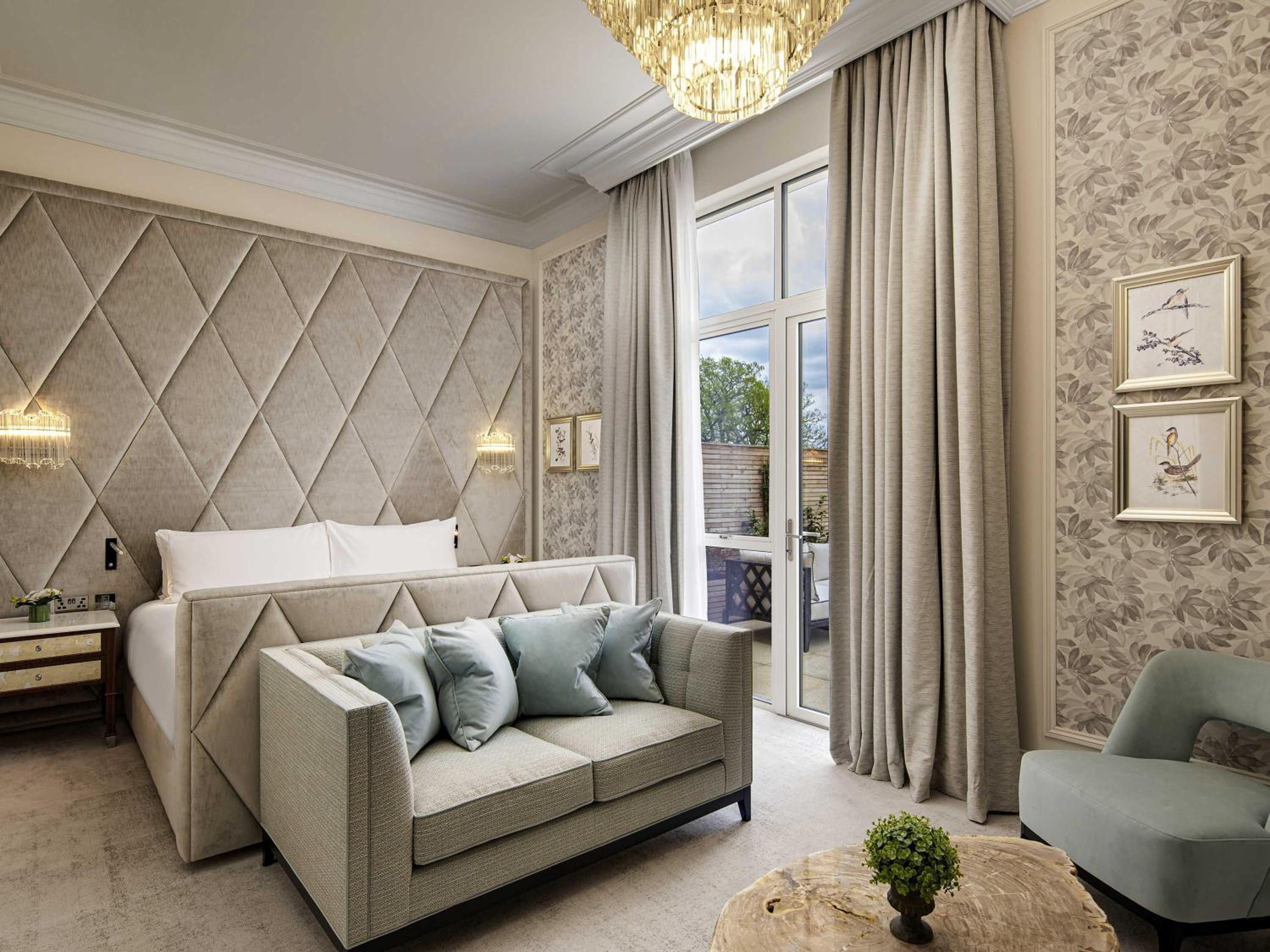 One-Bedroom Terrace Suite - Photo 4