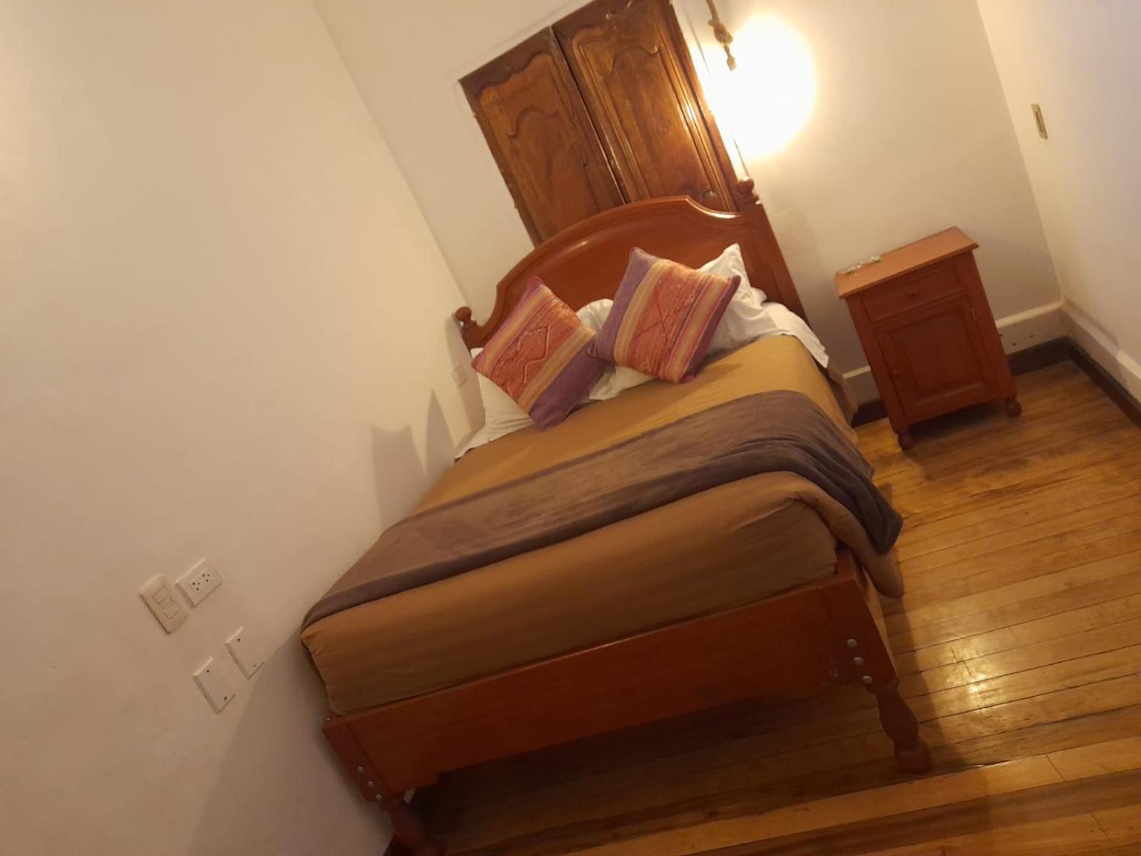 Single Room photo 3