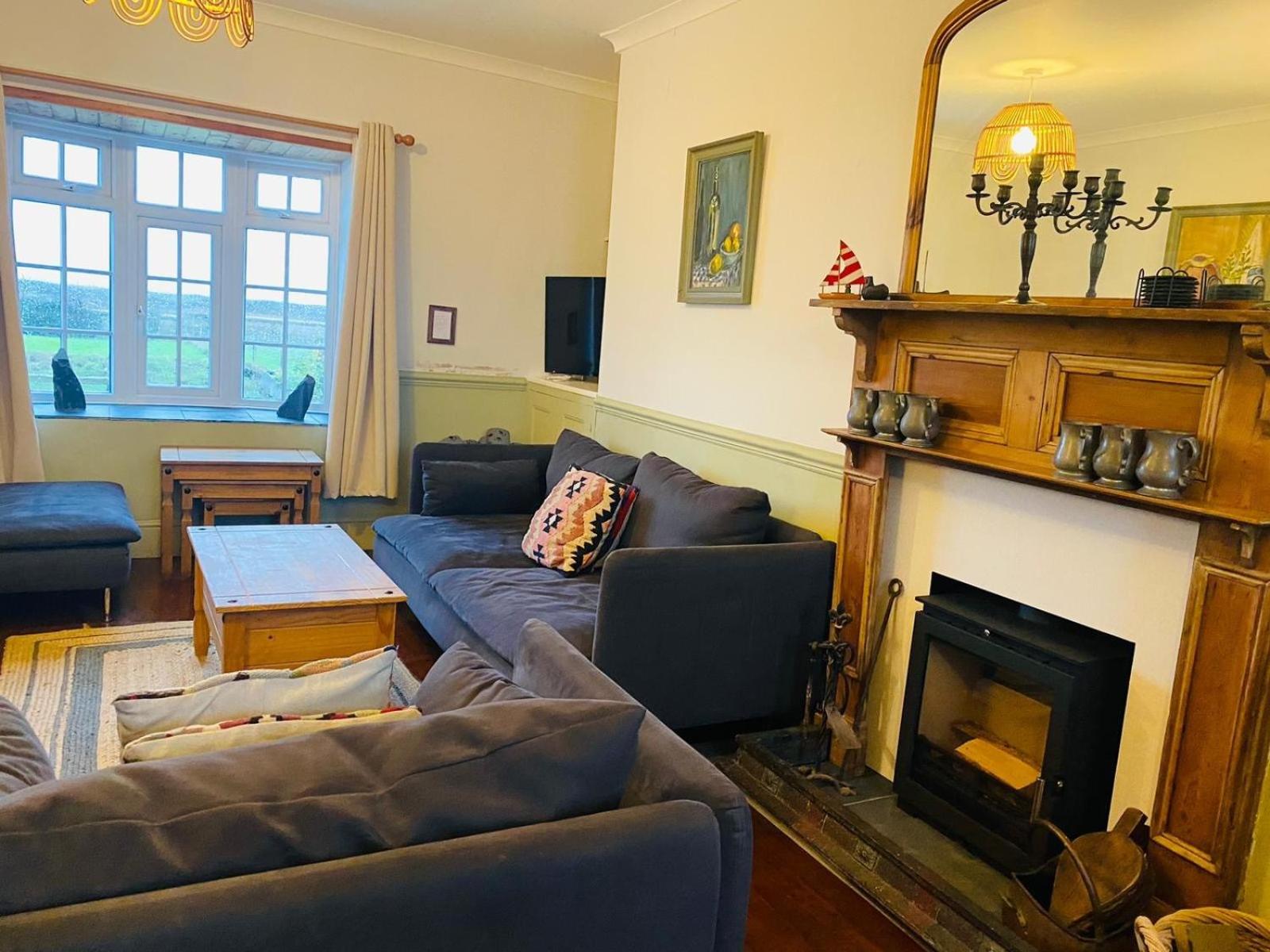 Four-Bedroom Vacation Home photo 2