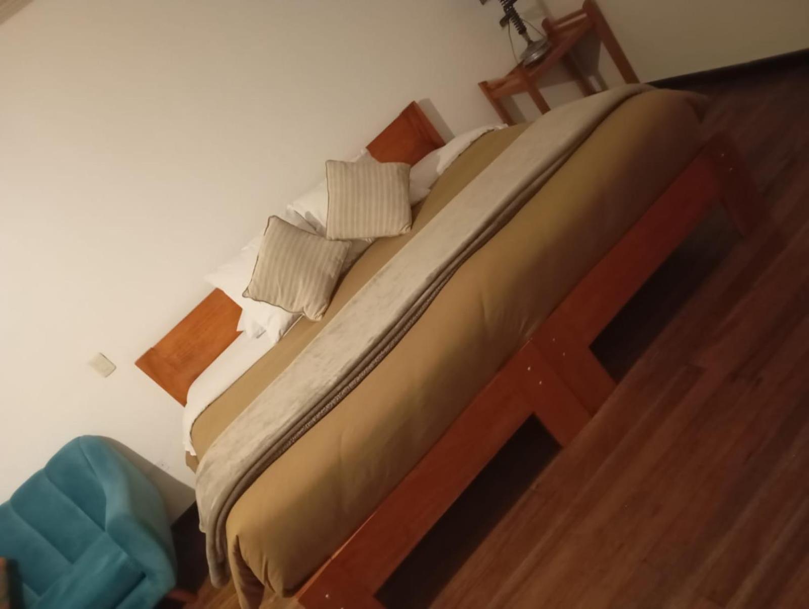 Standard King Room photo 1