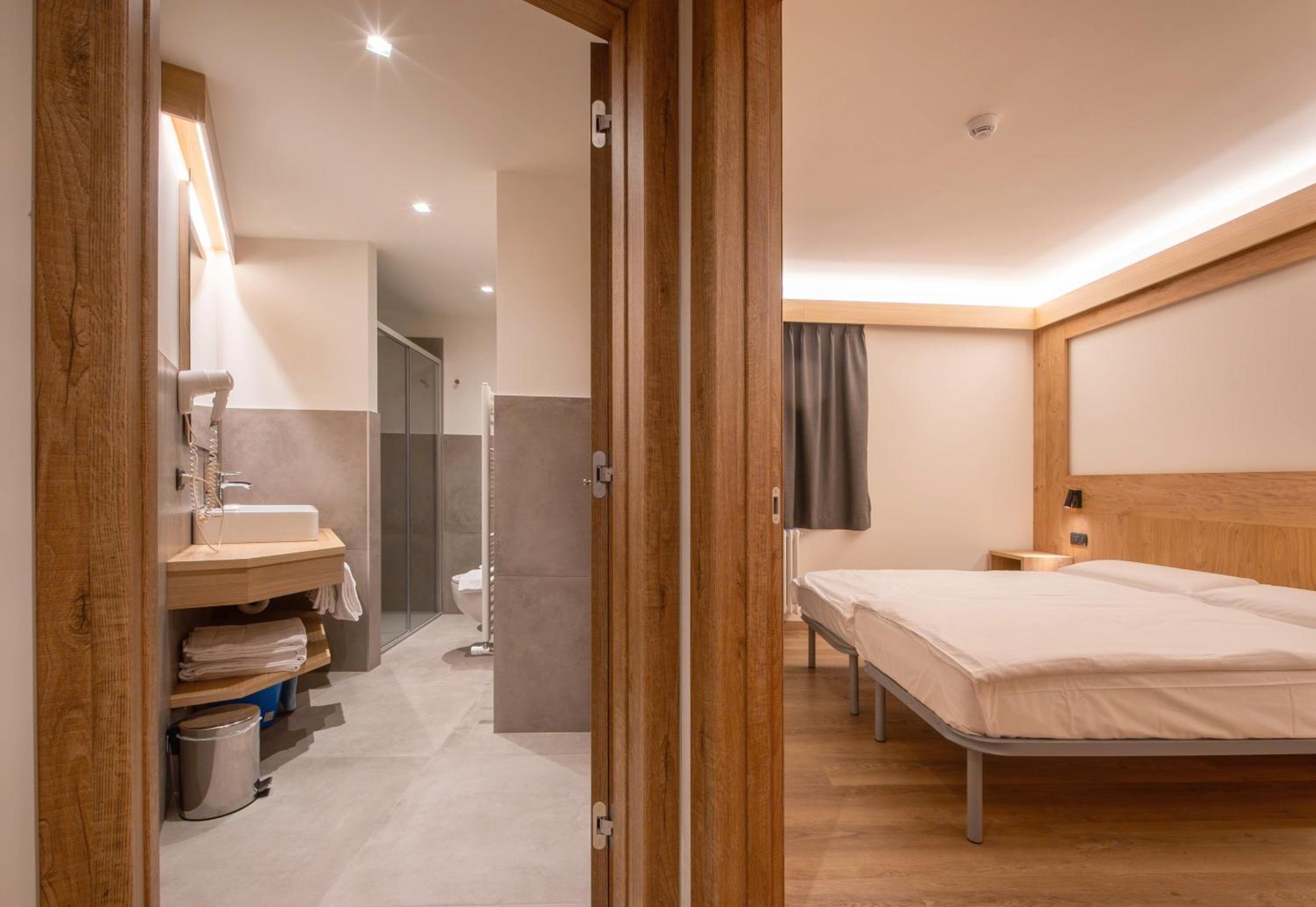 Superior One-Bedroom Apartment with Terrace