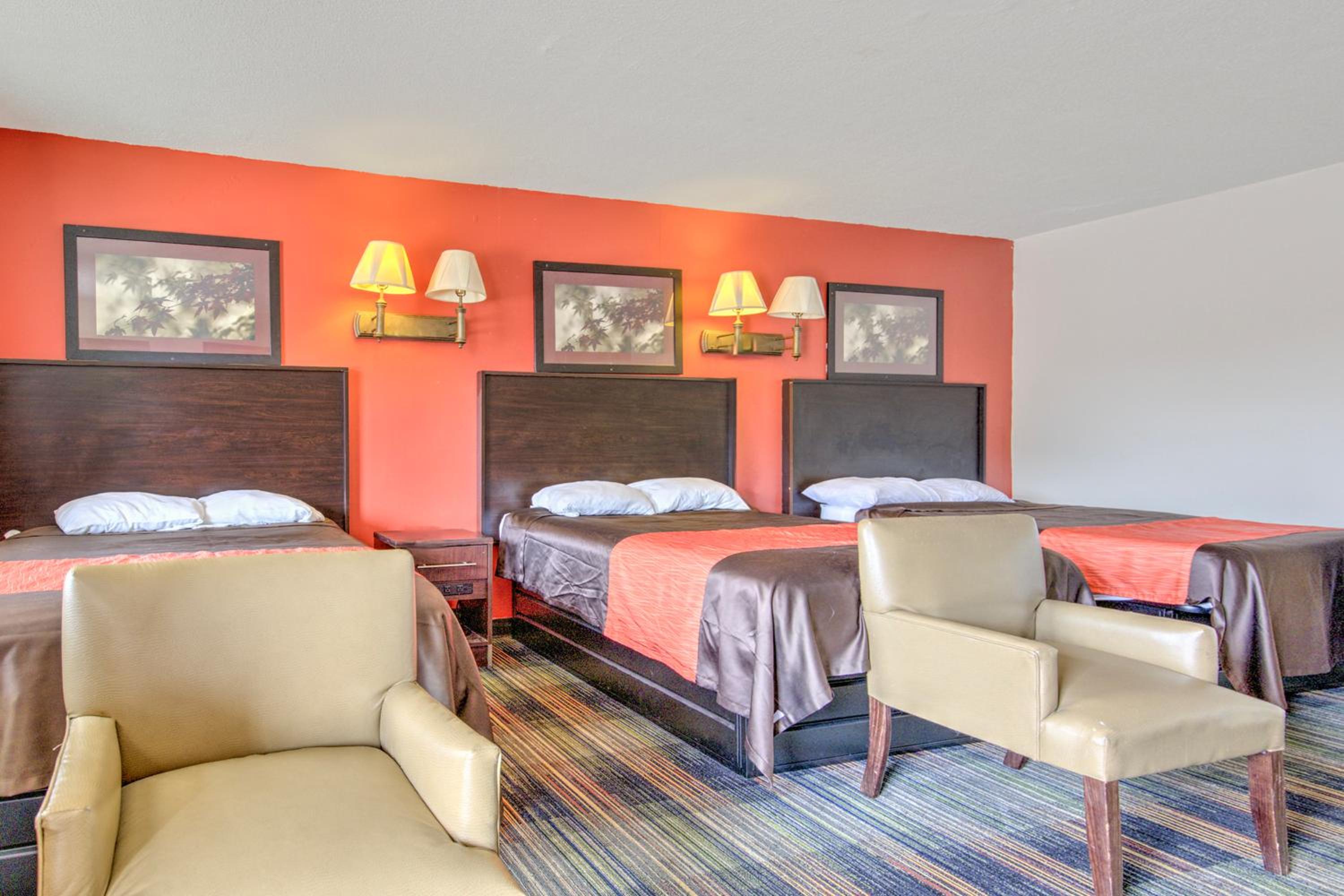 3 Full bed smoking photo 2