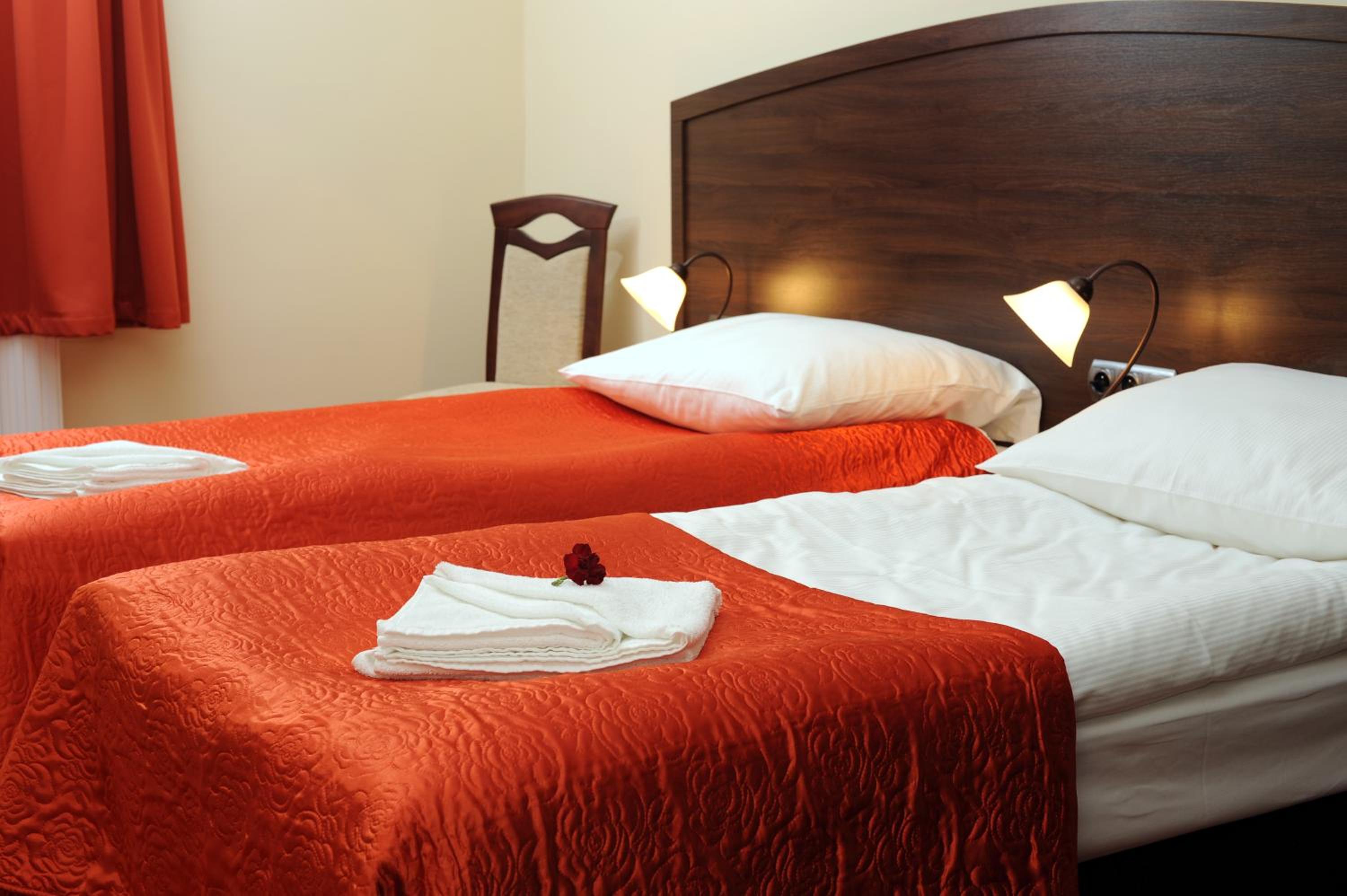 Double or Twin Room photo 3