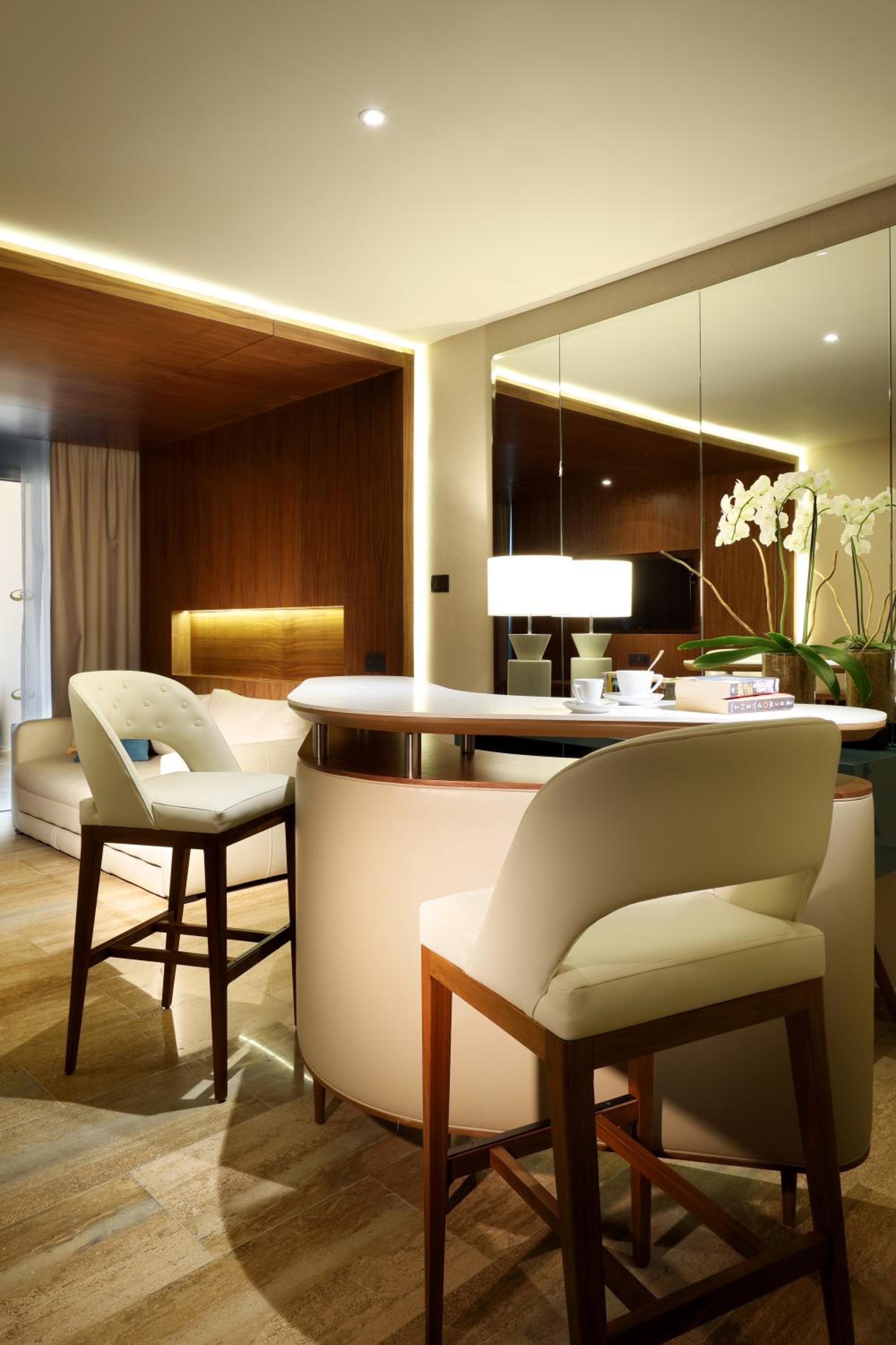 Family Selection Loft Suite Jacuzzi Terrace