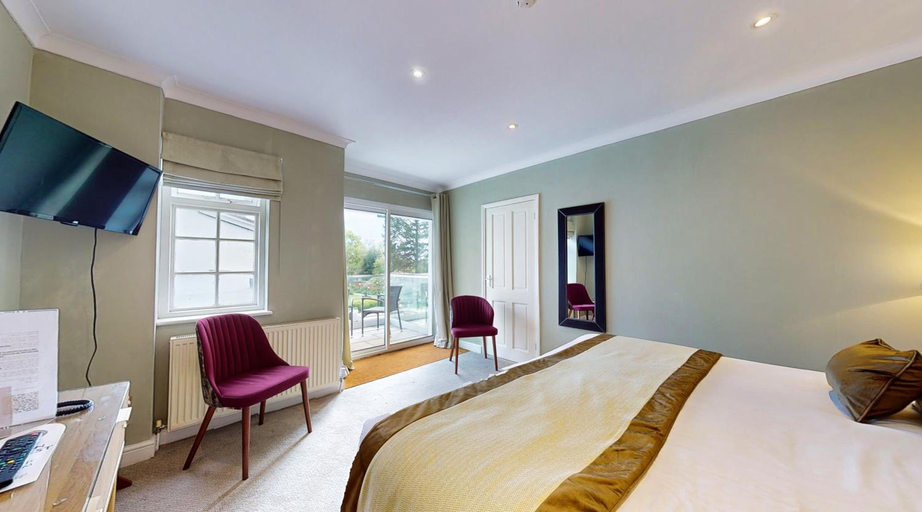 Superior Double or Twin Room with Garden View photo 2