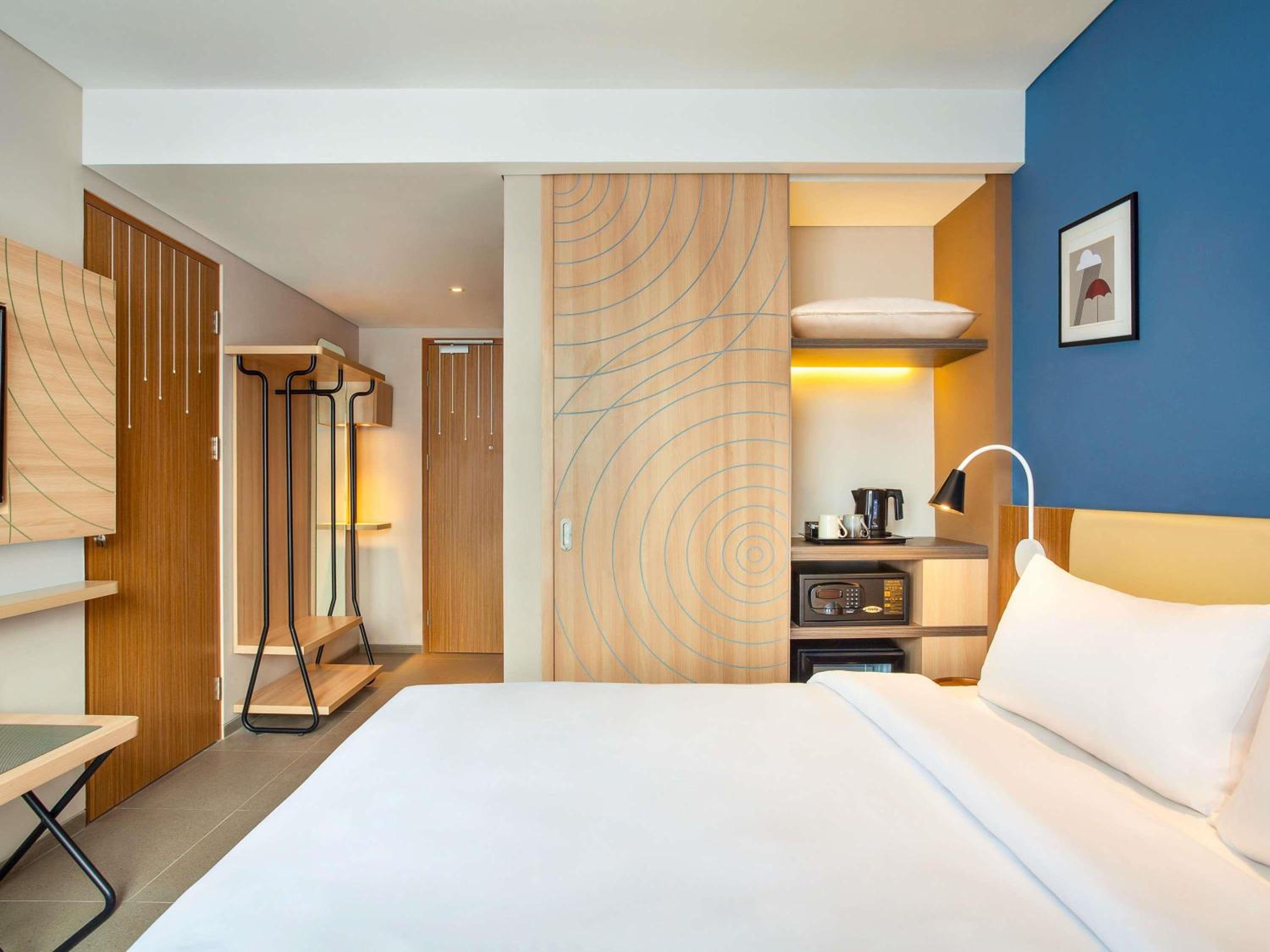 Double Hollywood King Room - Photo 5