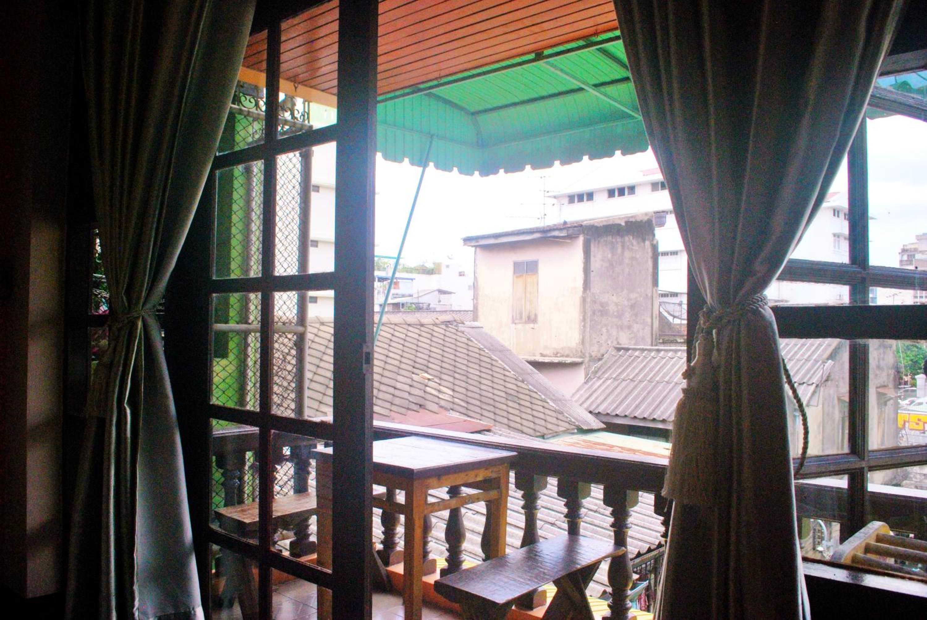 Double Room with Balcony Share bath room photo 2