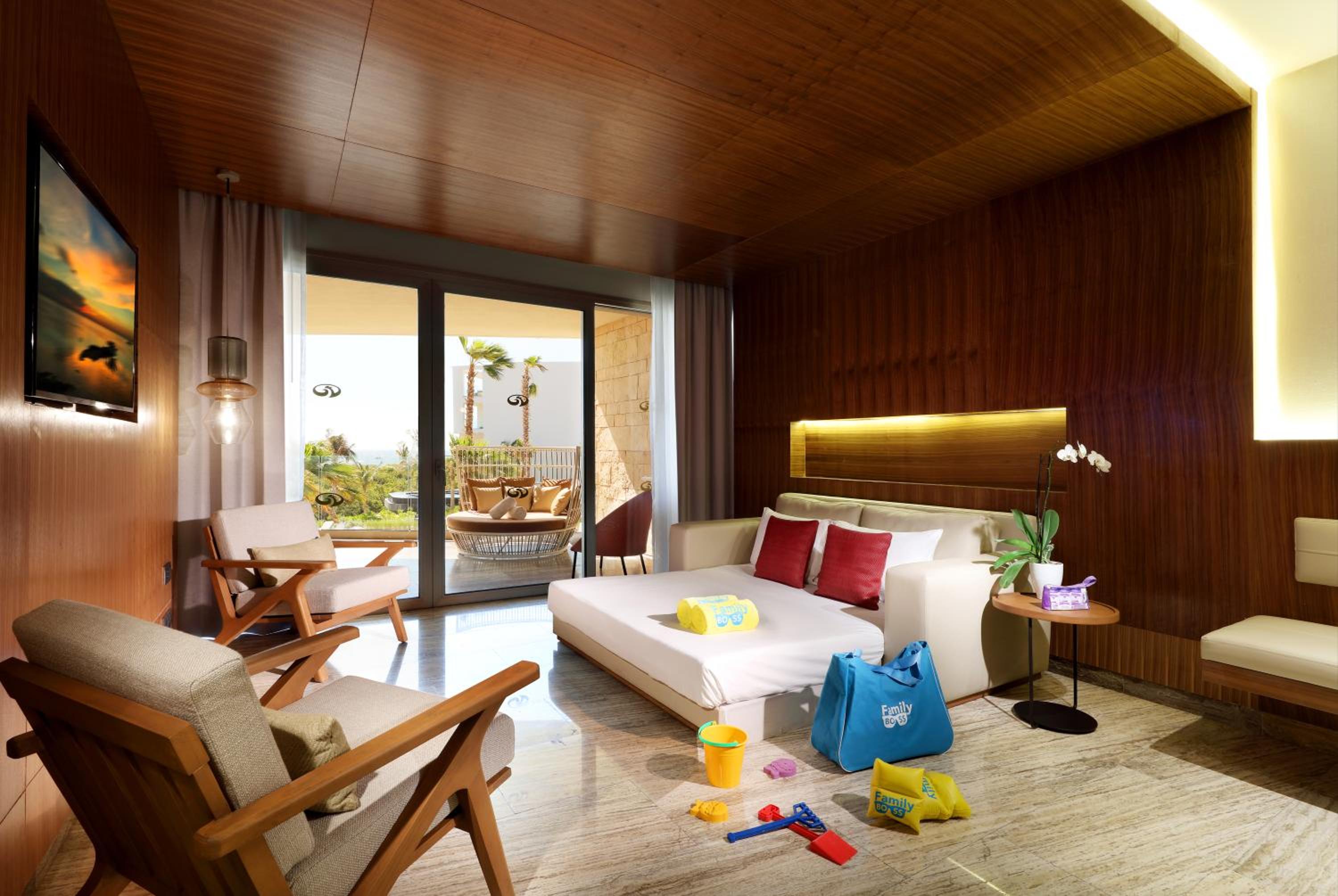Family Selection Junior Suite Pool Access Beachside