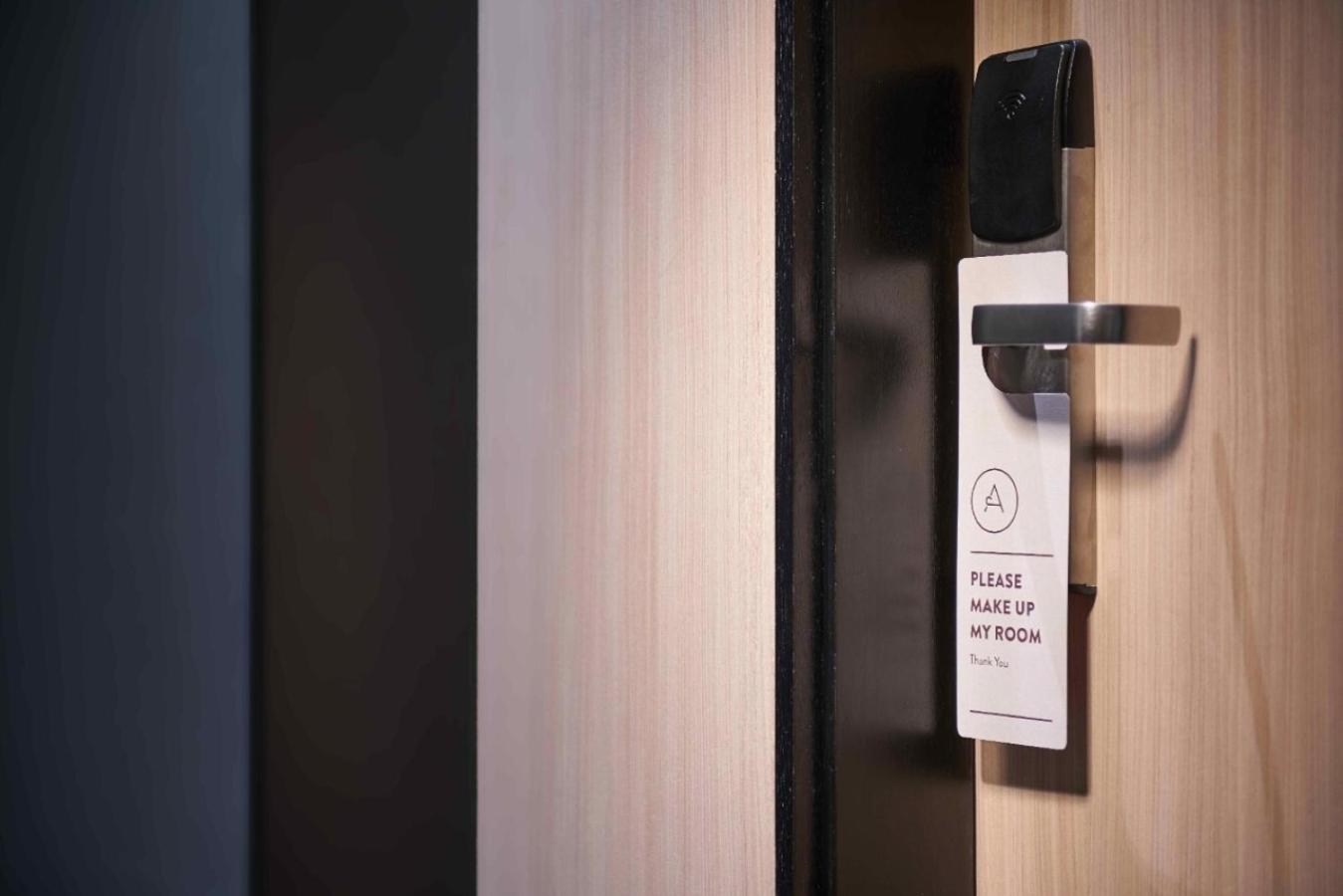 Solo Room - 6 Hours (Day Use Between 9.00AM to 6.00PM) photo 1