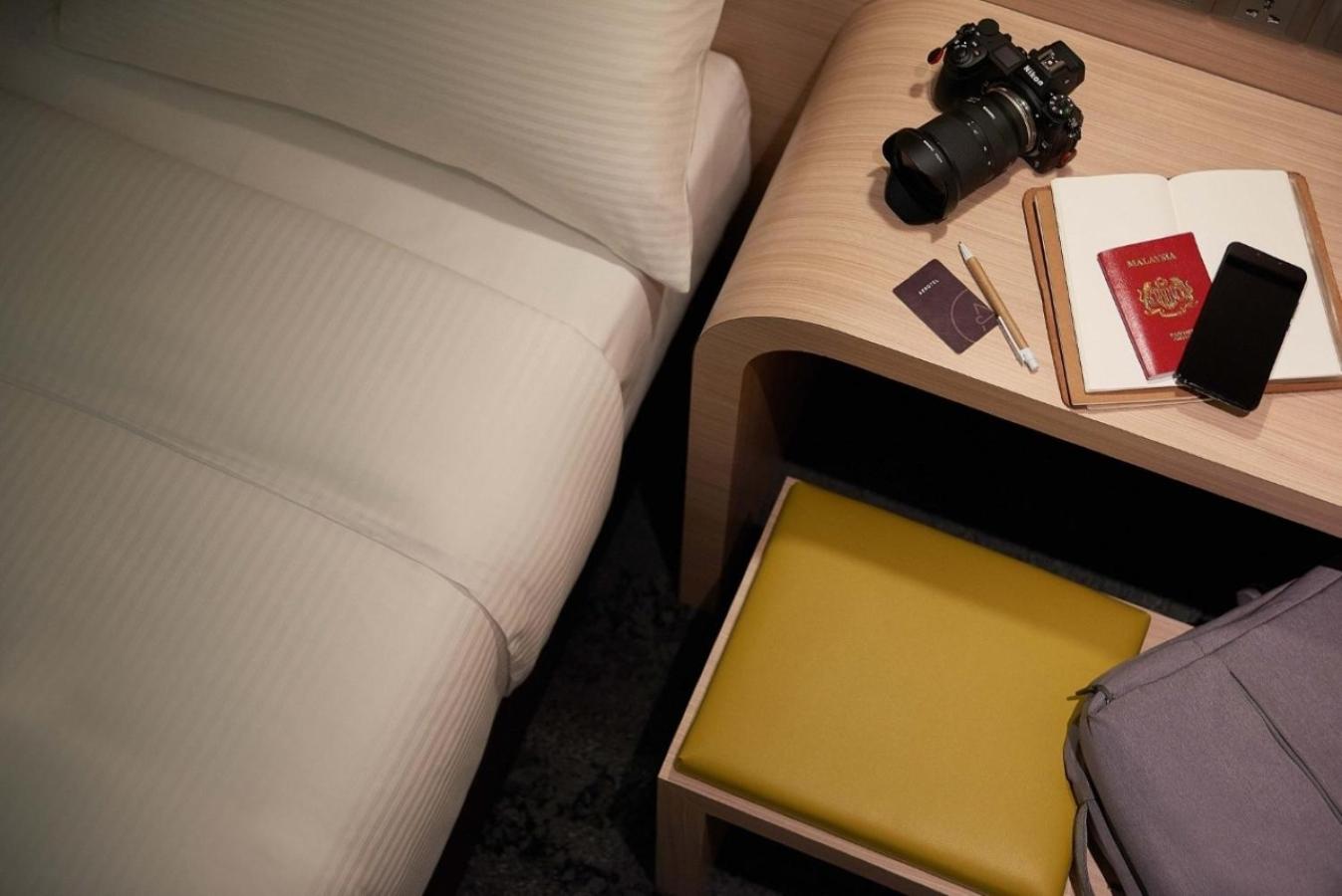 Solo Room - 6 Hours (Day Use Between 9.00AM to 6.00PM)