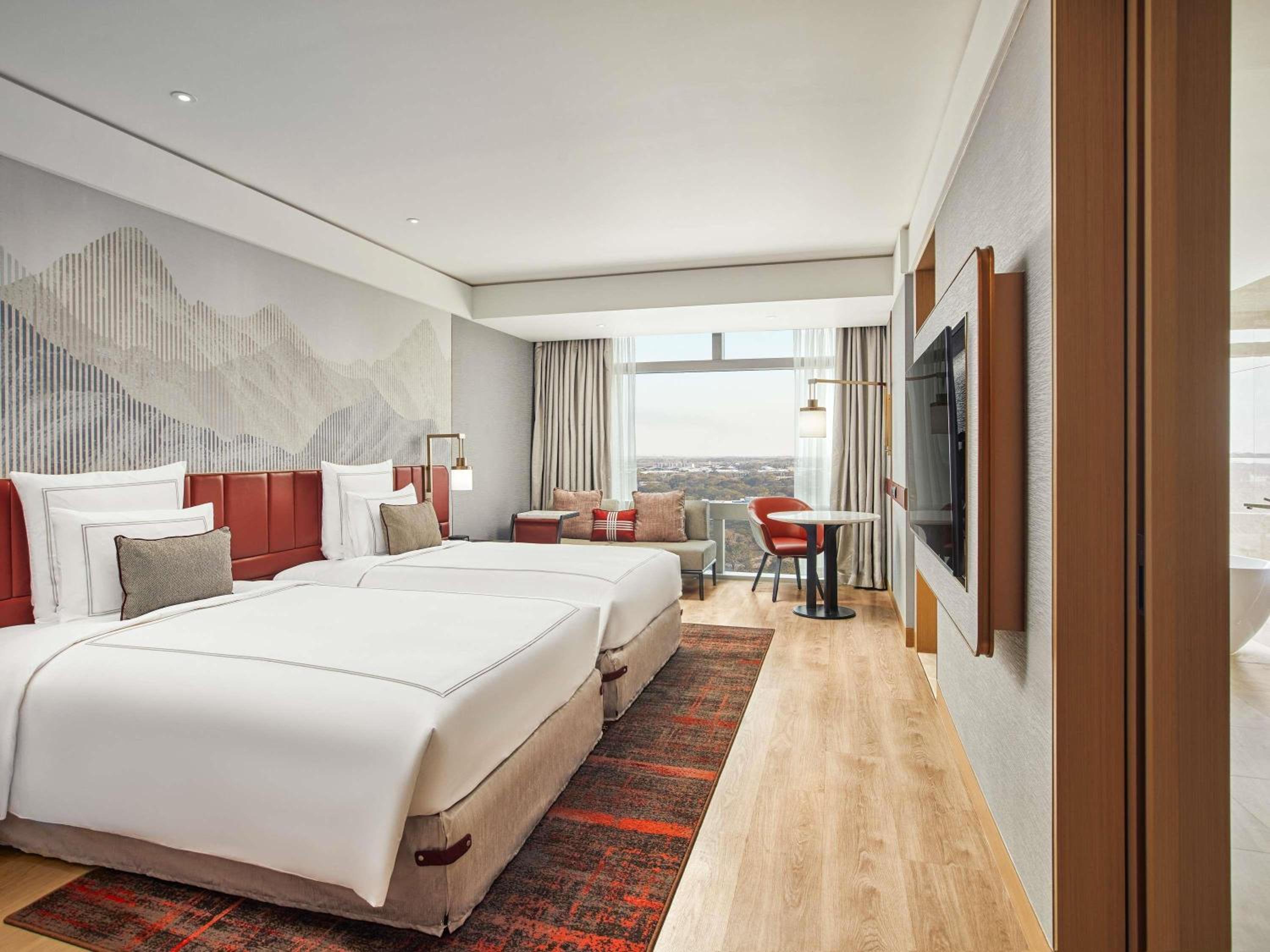 Swiss Executive Grand Suite with Two Double Beds - Photo 1