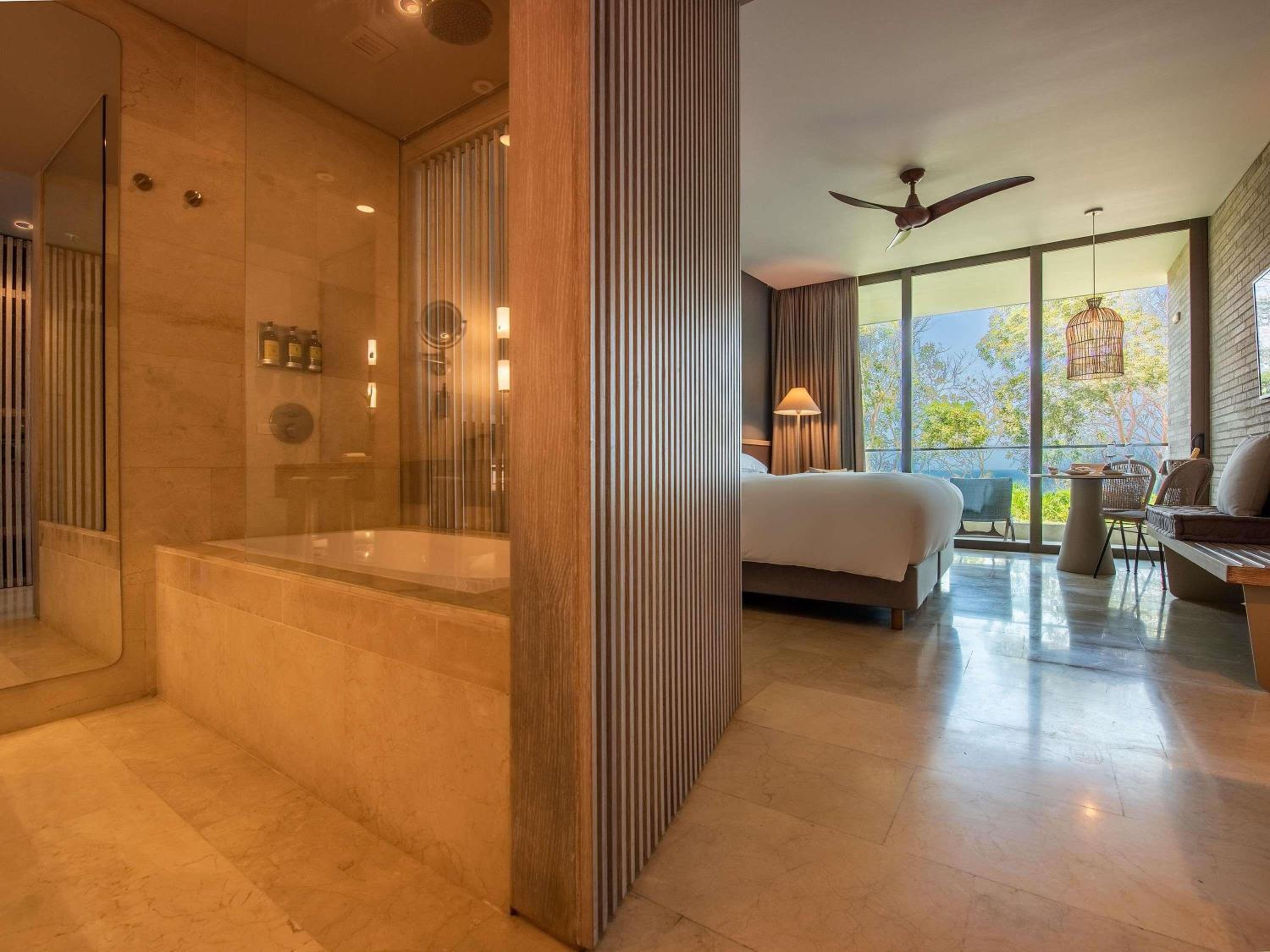 Luxury Spa Twin Room with Tropical Garden View photo 1