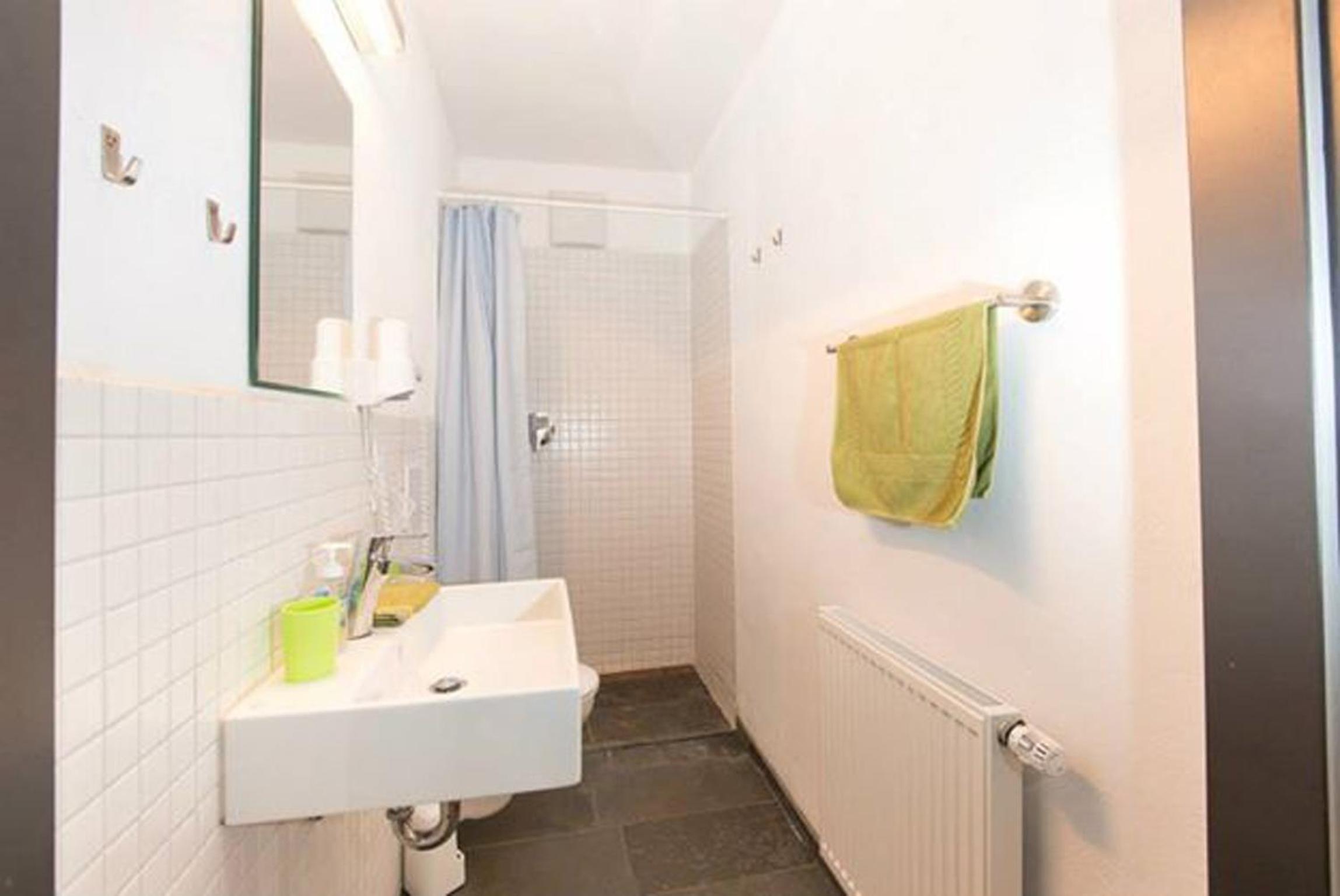 Two-Bedroom Apartment (2-4 Adults) photo 2