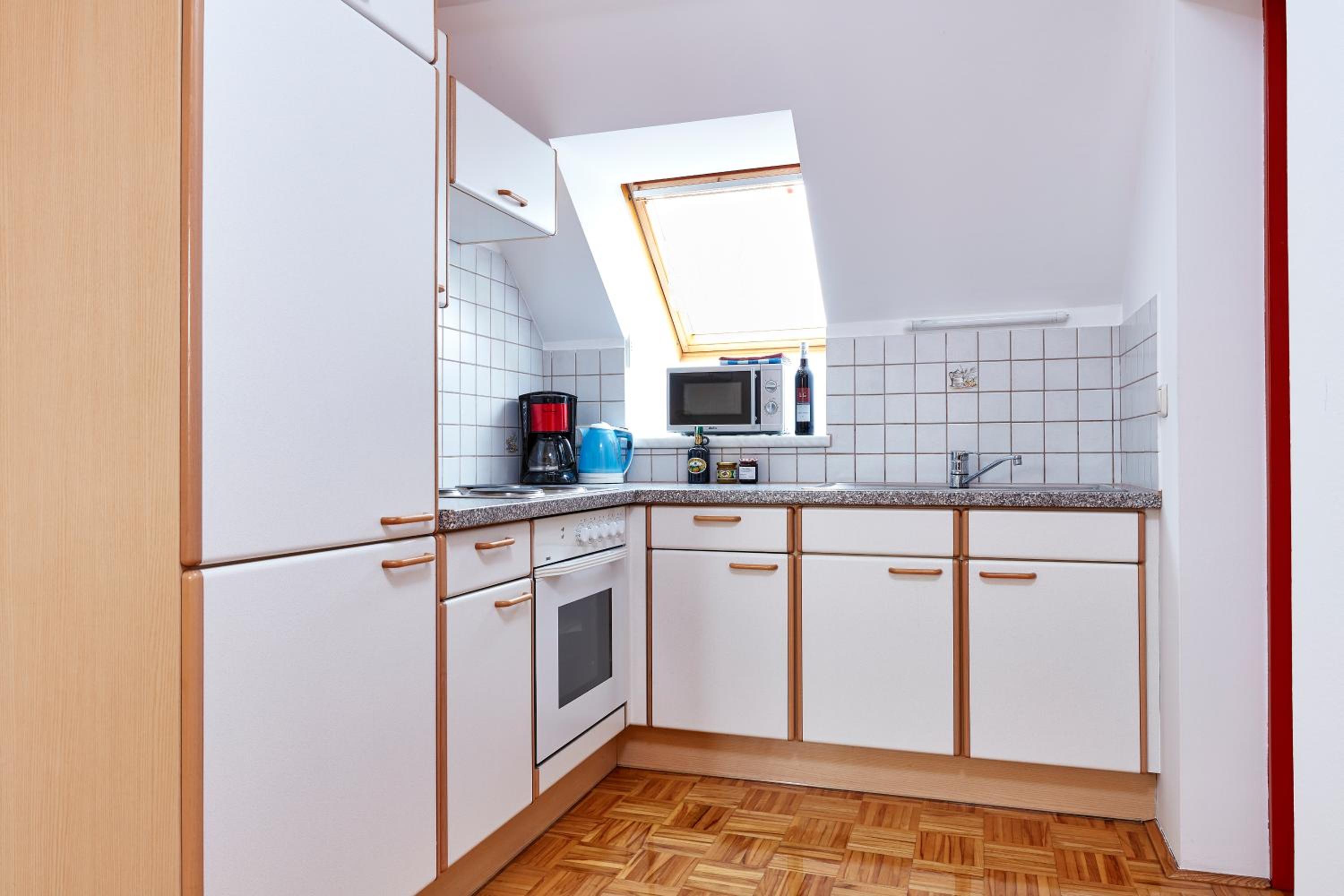 One-Bedroom Apartment with Balcony photo 3