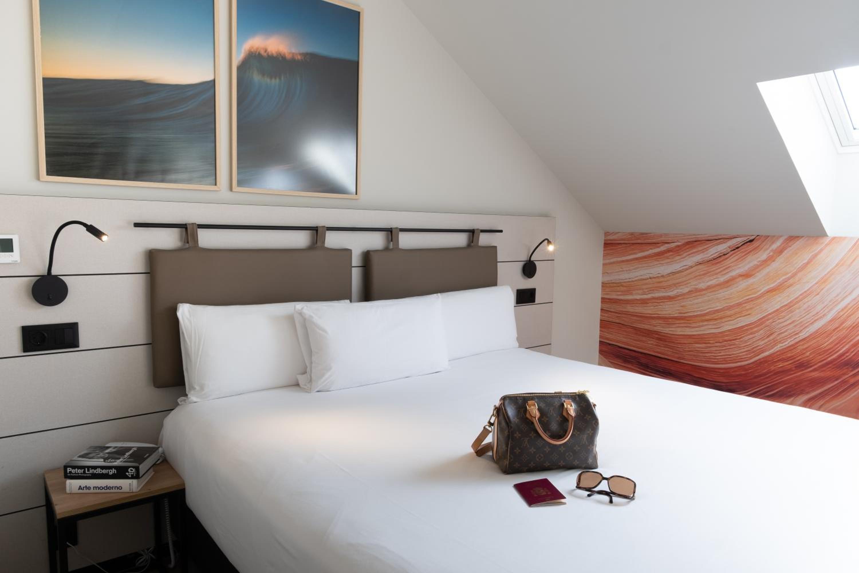 Small Standard Room - Photo 5