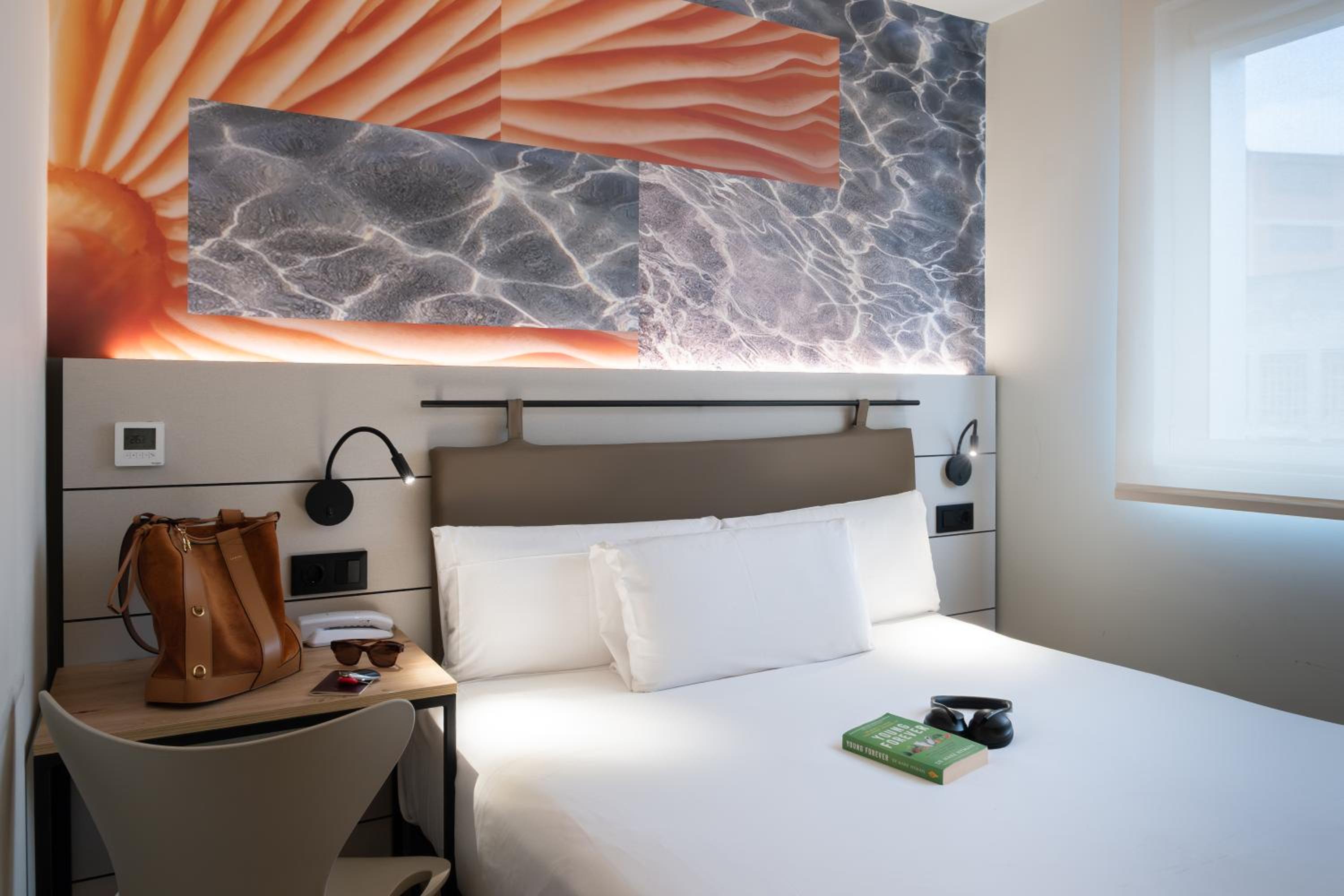 Small Standard Room - Photo 4