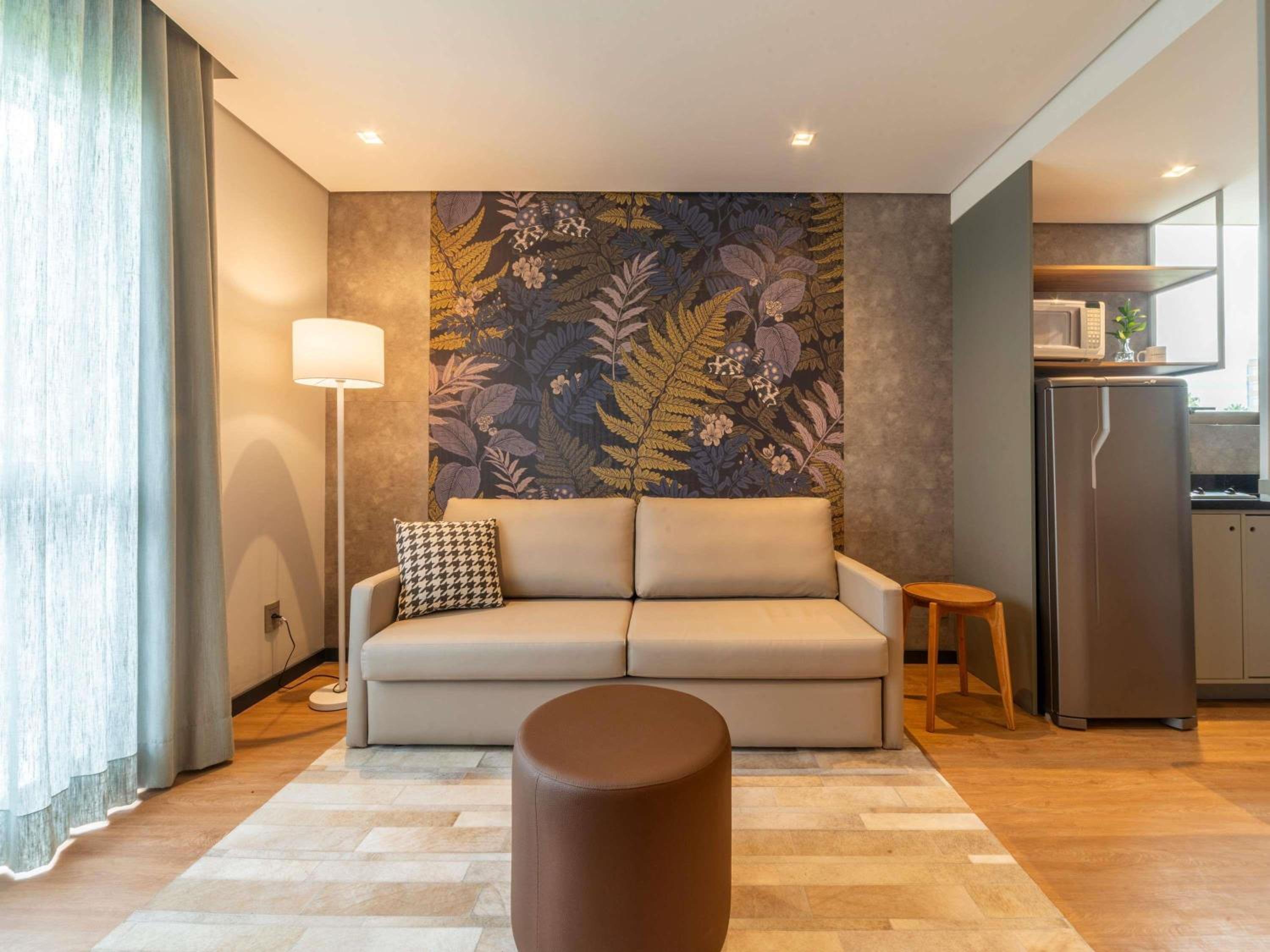 Junior Suite with Double Bed and Balcony photo 3