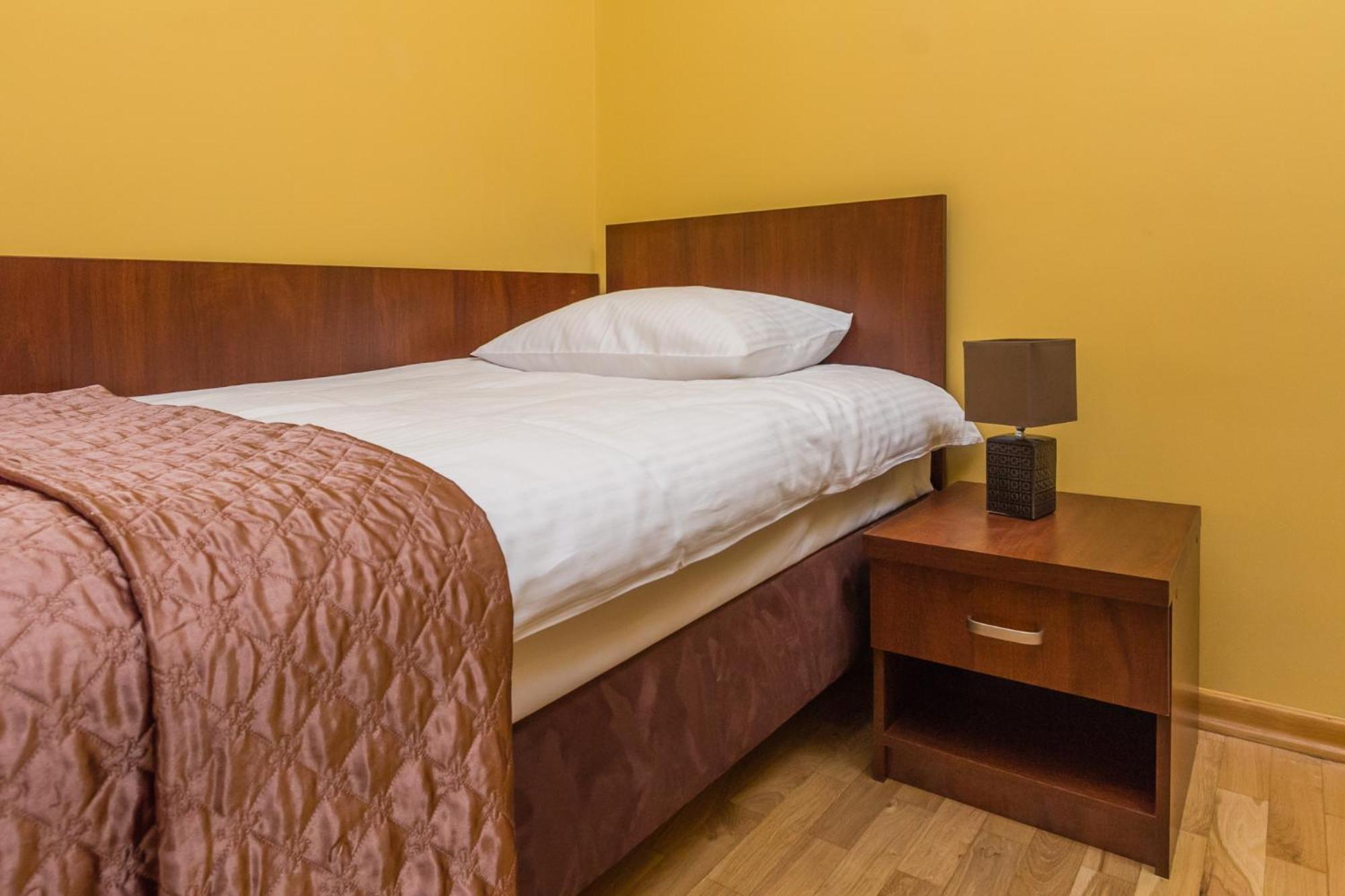 Two-Bedroom Apartment - Photo 9