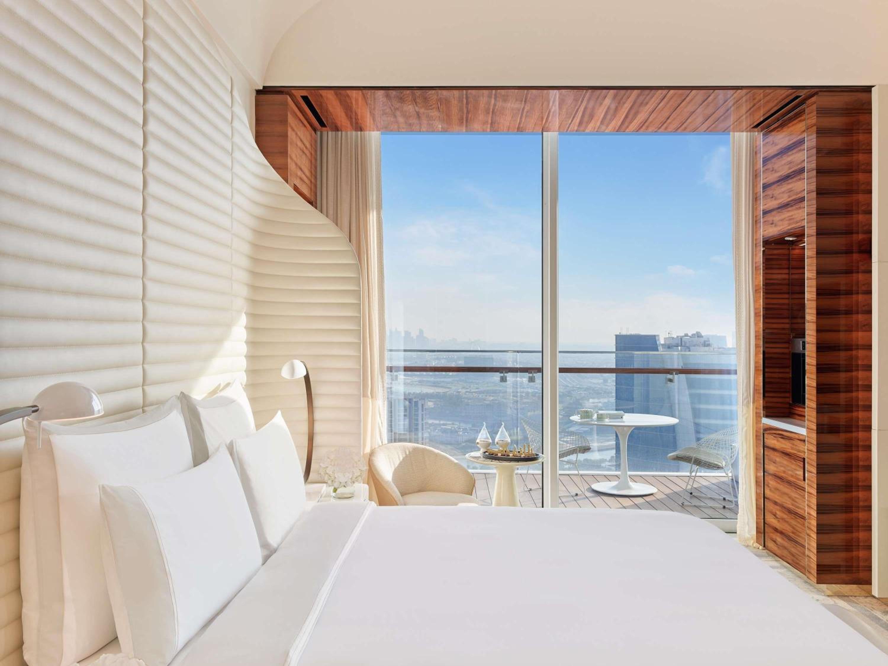 Fairmont King Room with Balcony and City View - Photo 2