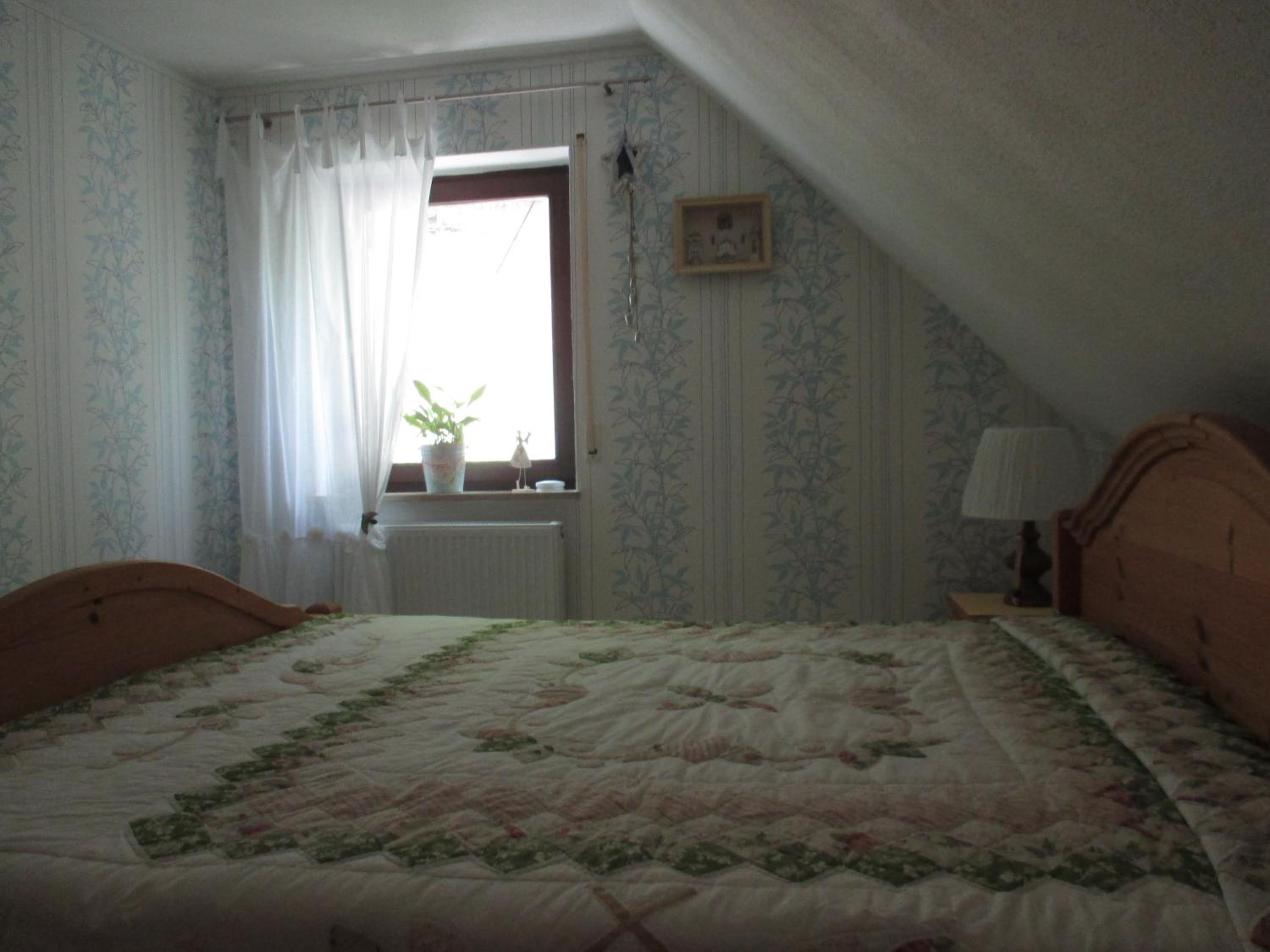 One-Bedroom Apartment - Photo 1
