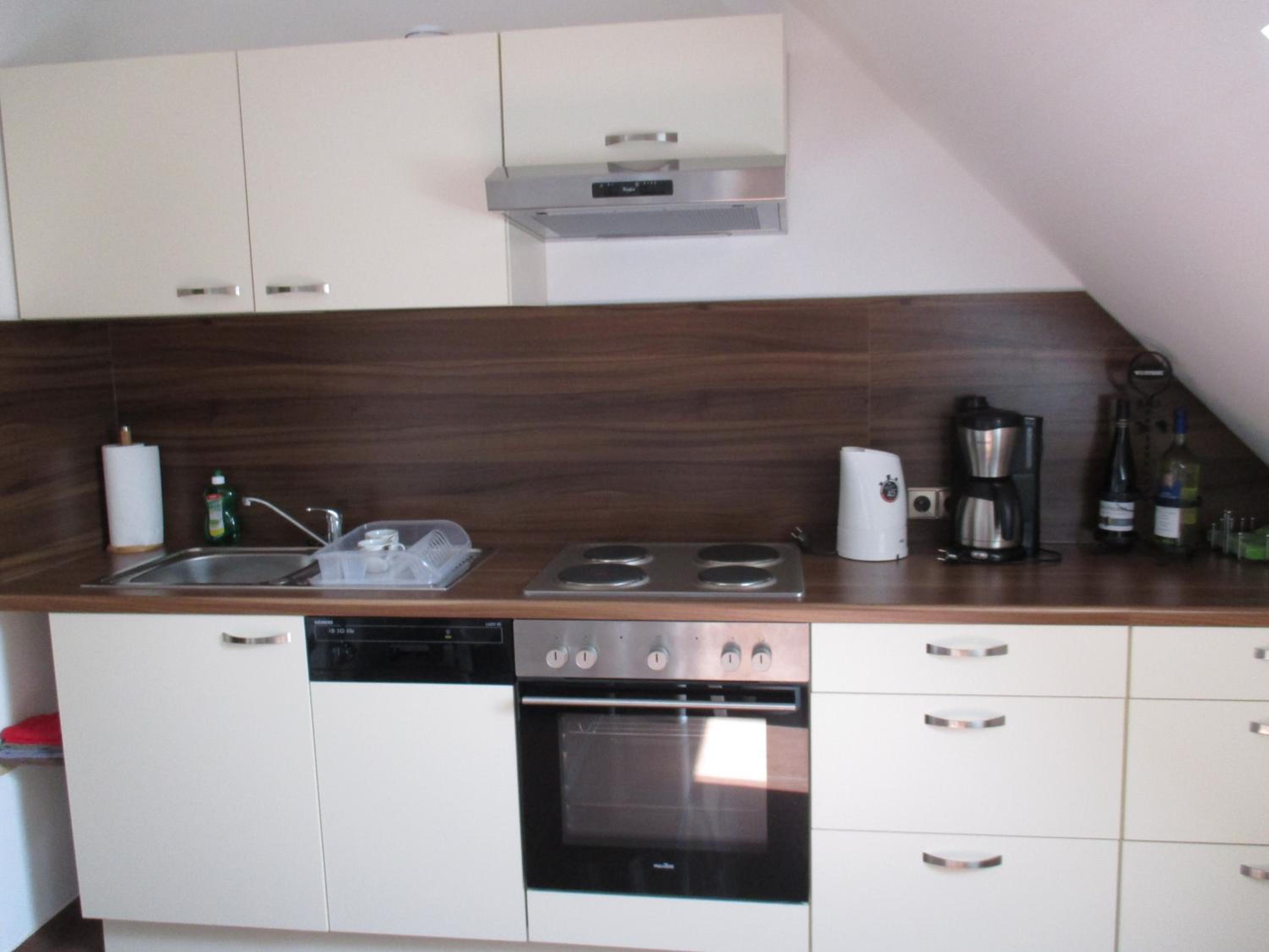 One-Bedroom Apartment - Photo 11