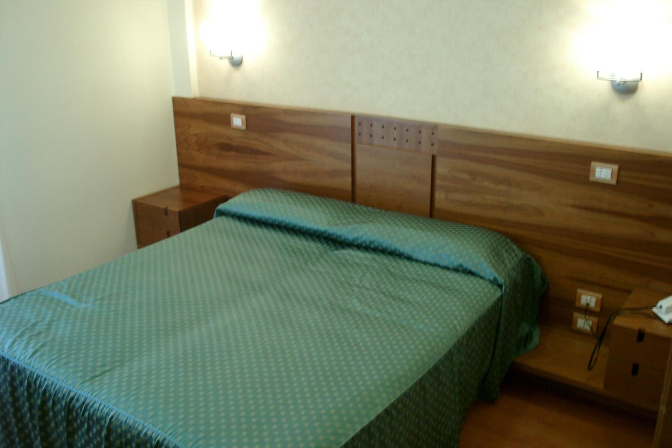 Triple Room - Photo 1