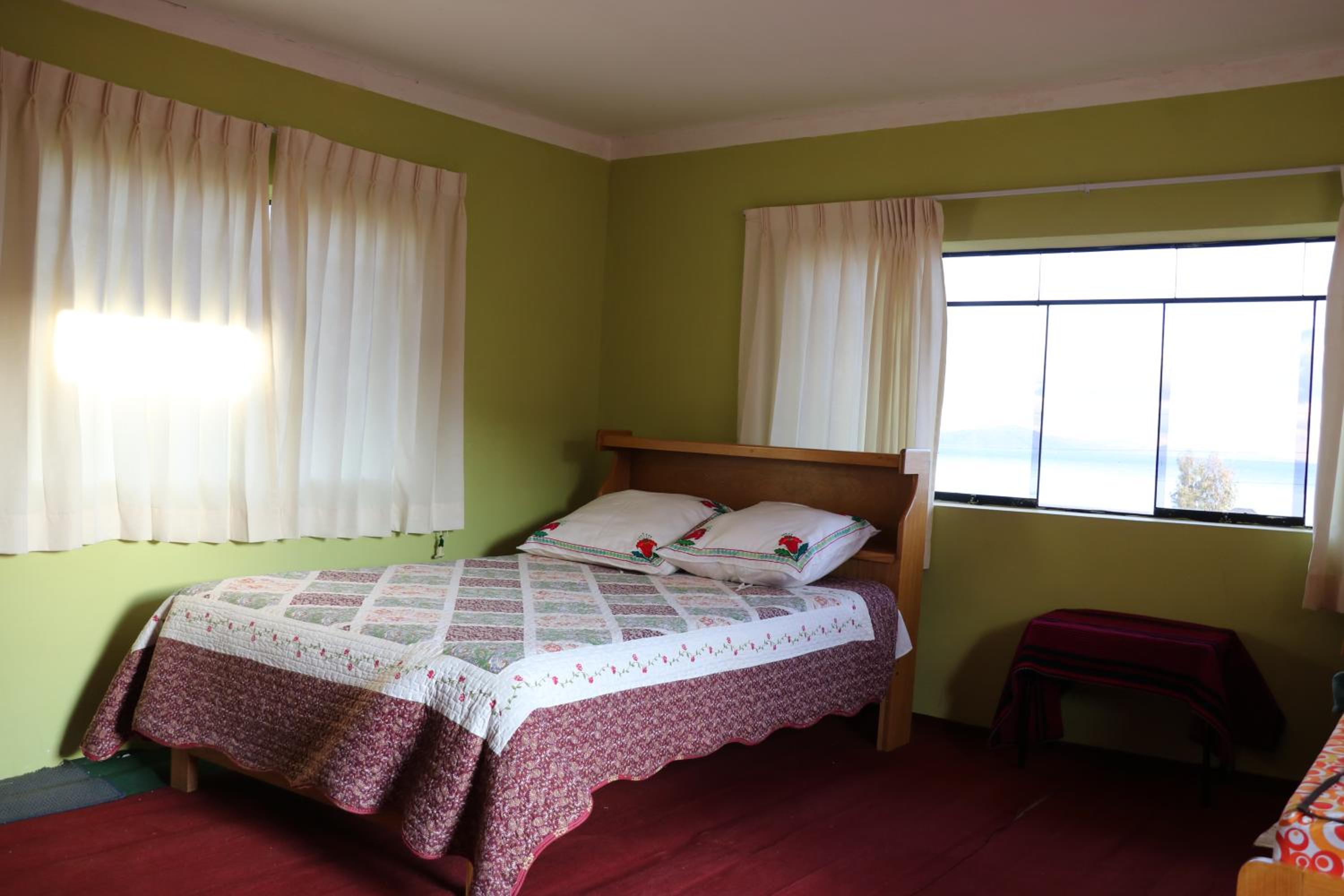 Double Room with Shared Bathroom photo 2