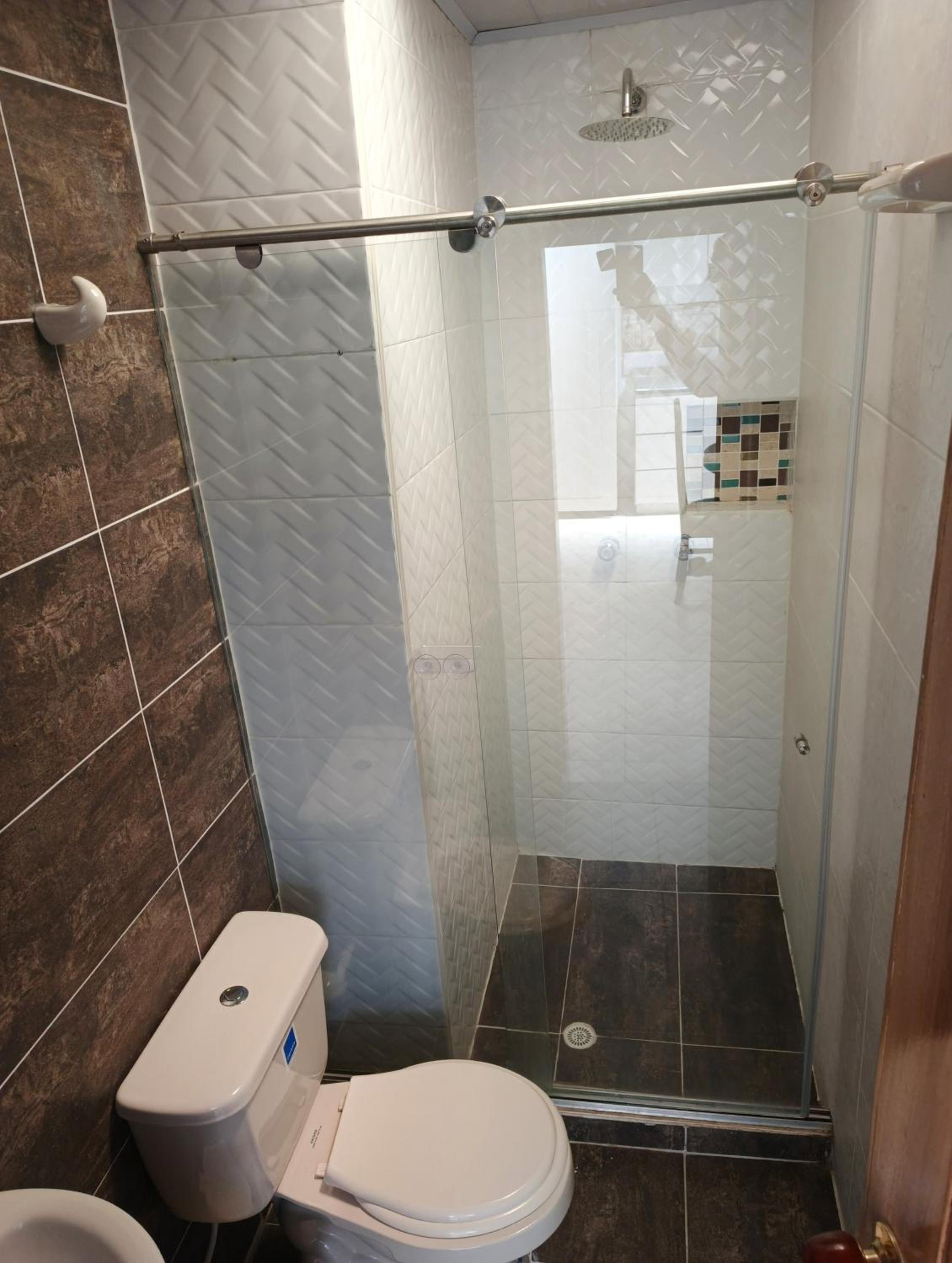 Economy Triple Room with Shared Bathroom photo 1