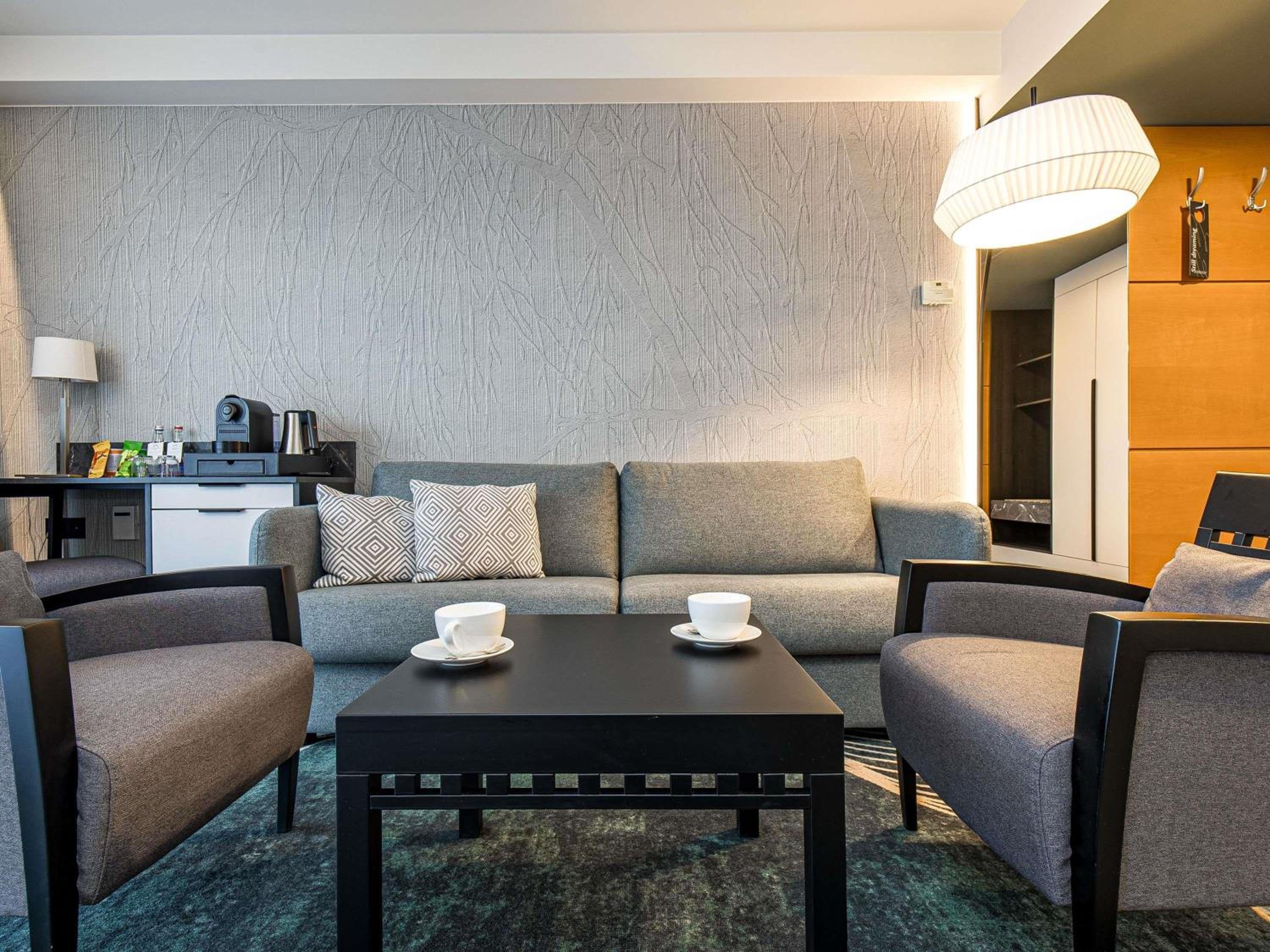 Privilege King Room with Sofa Bed and SPA Access - Photo 4