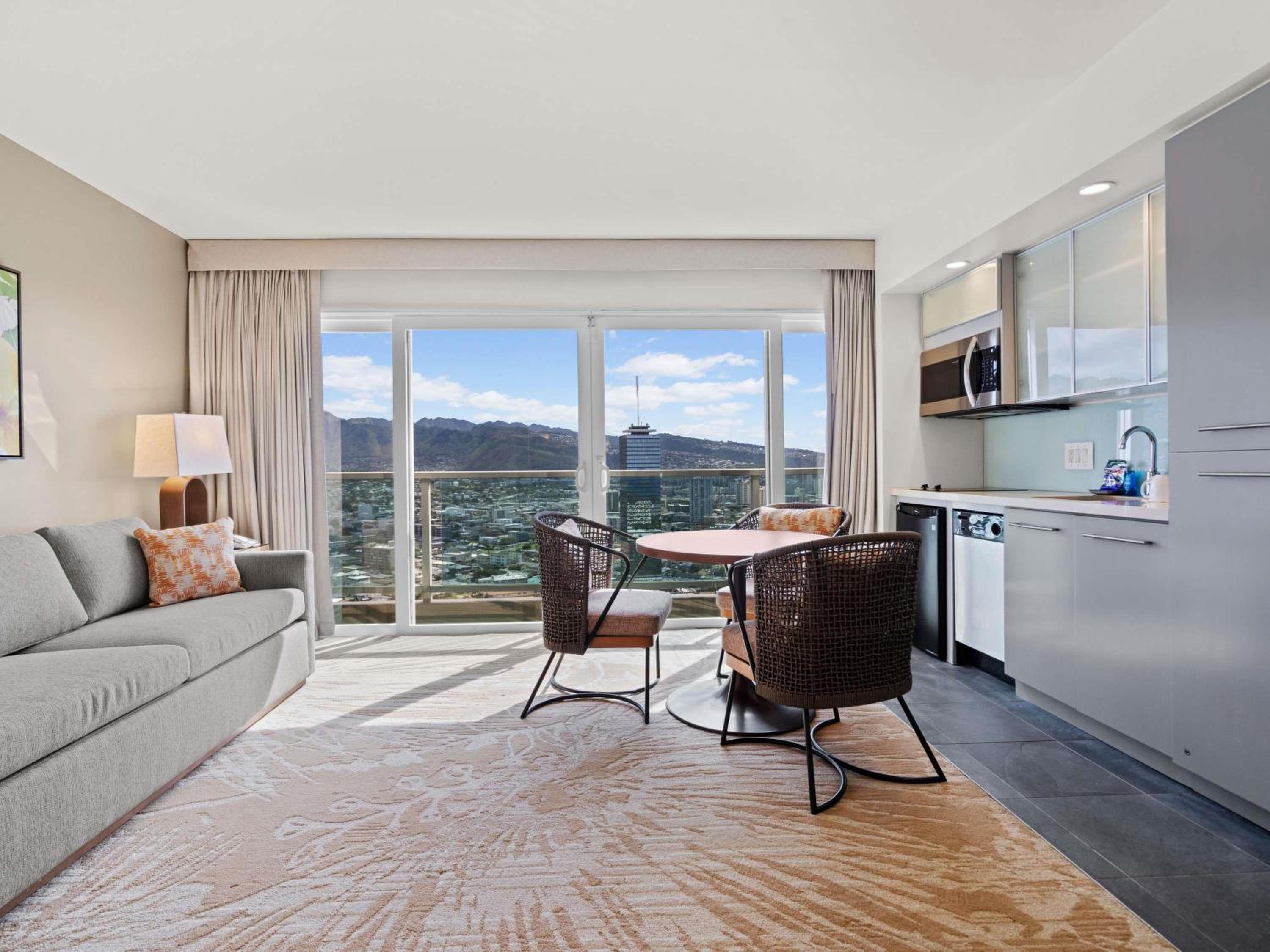 One-Bedroom Suite with Mountain/City View