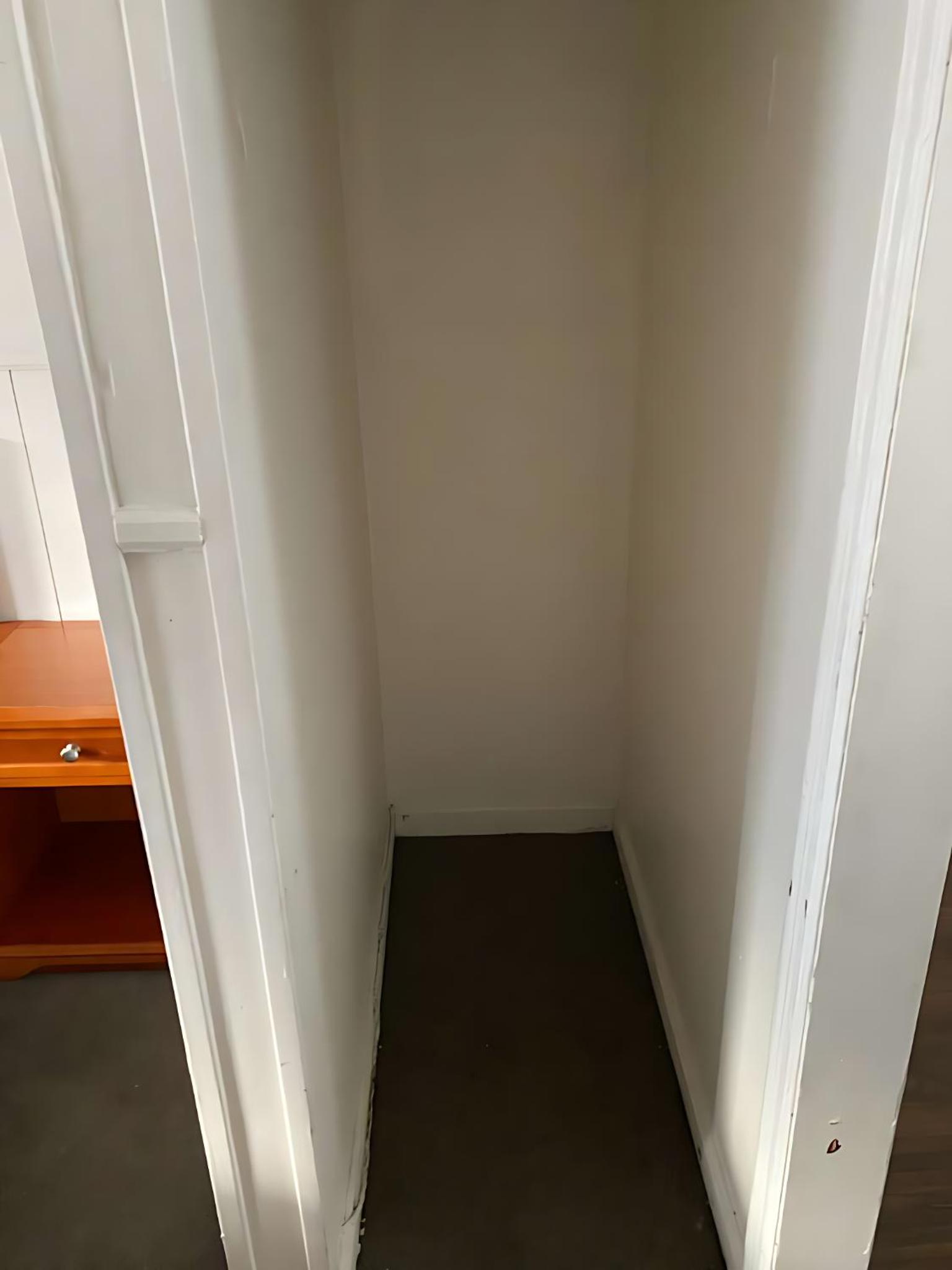 Small Twin Room photo 2
