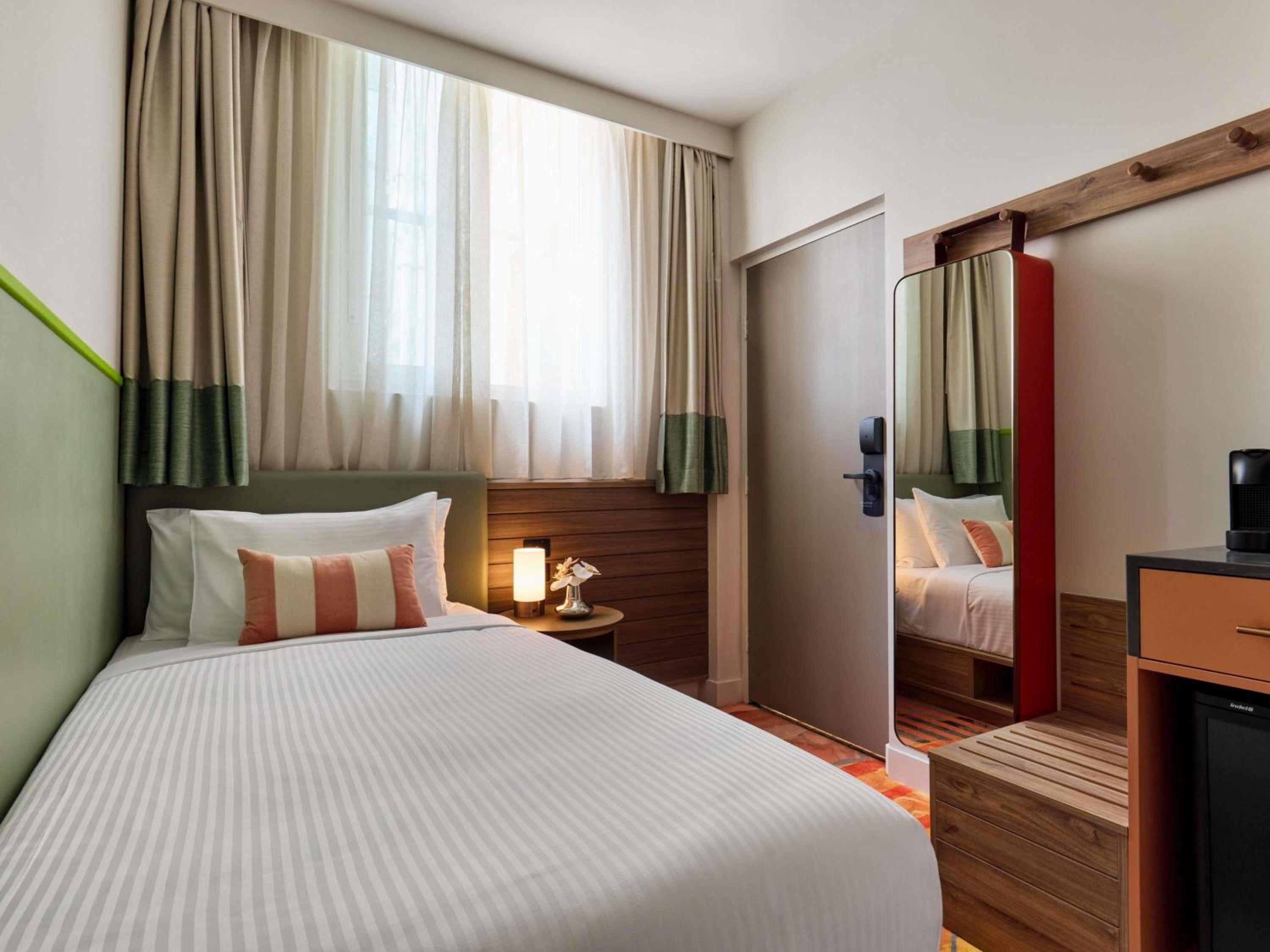 Classic Single Room