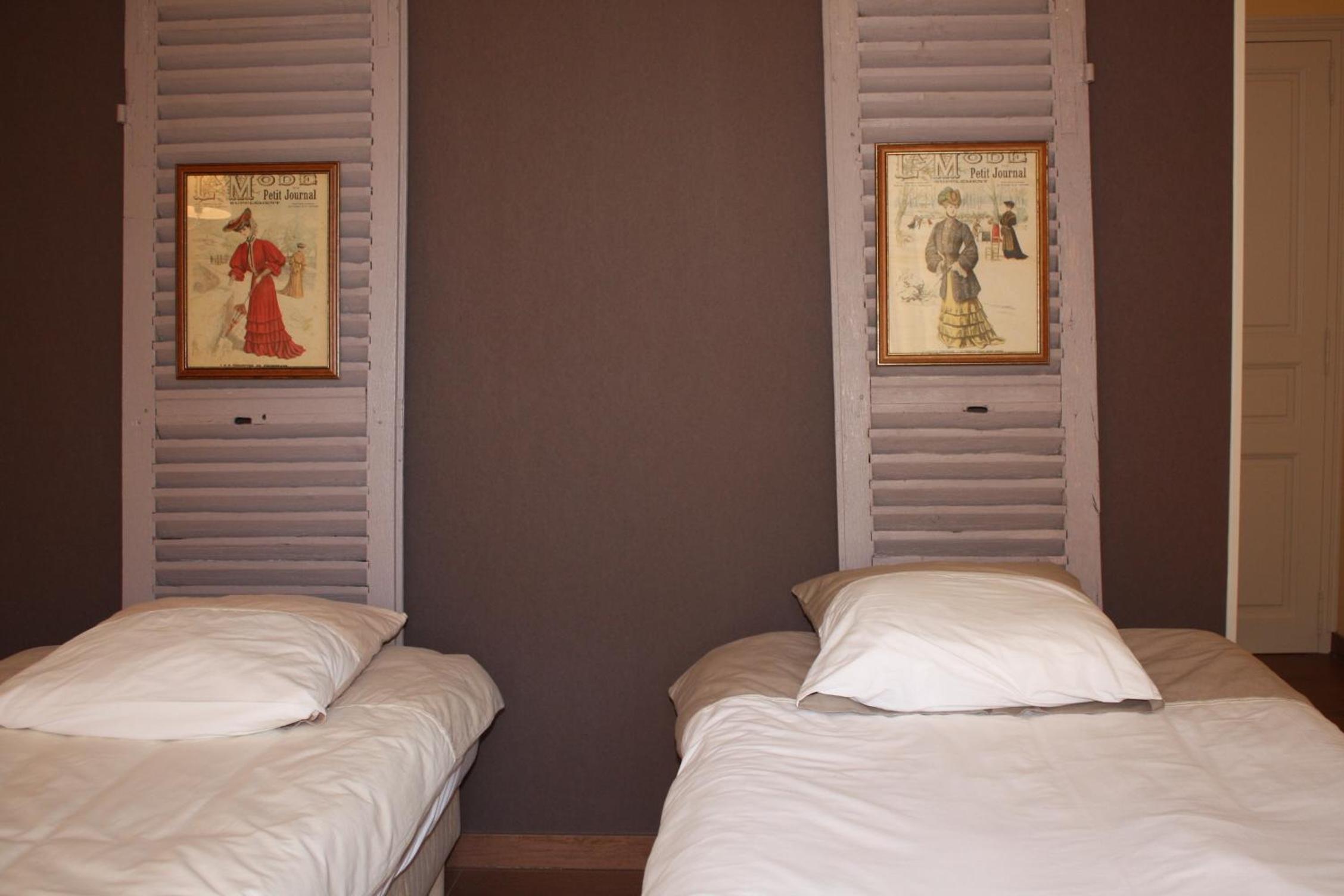 Classic Twin Room - Photo 4