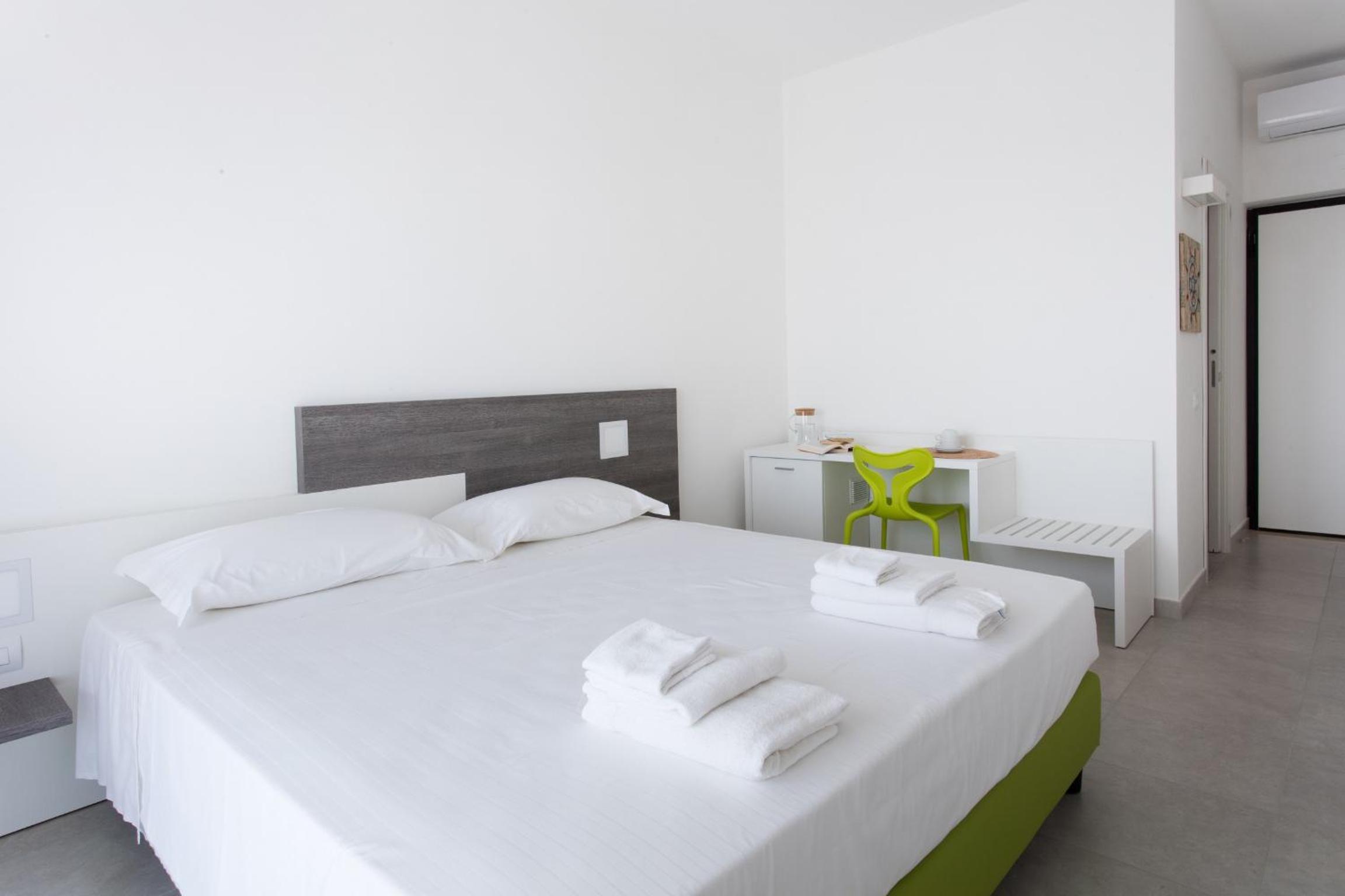 Standard Double Room photo 1