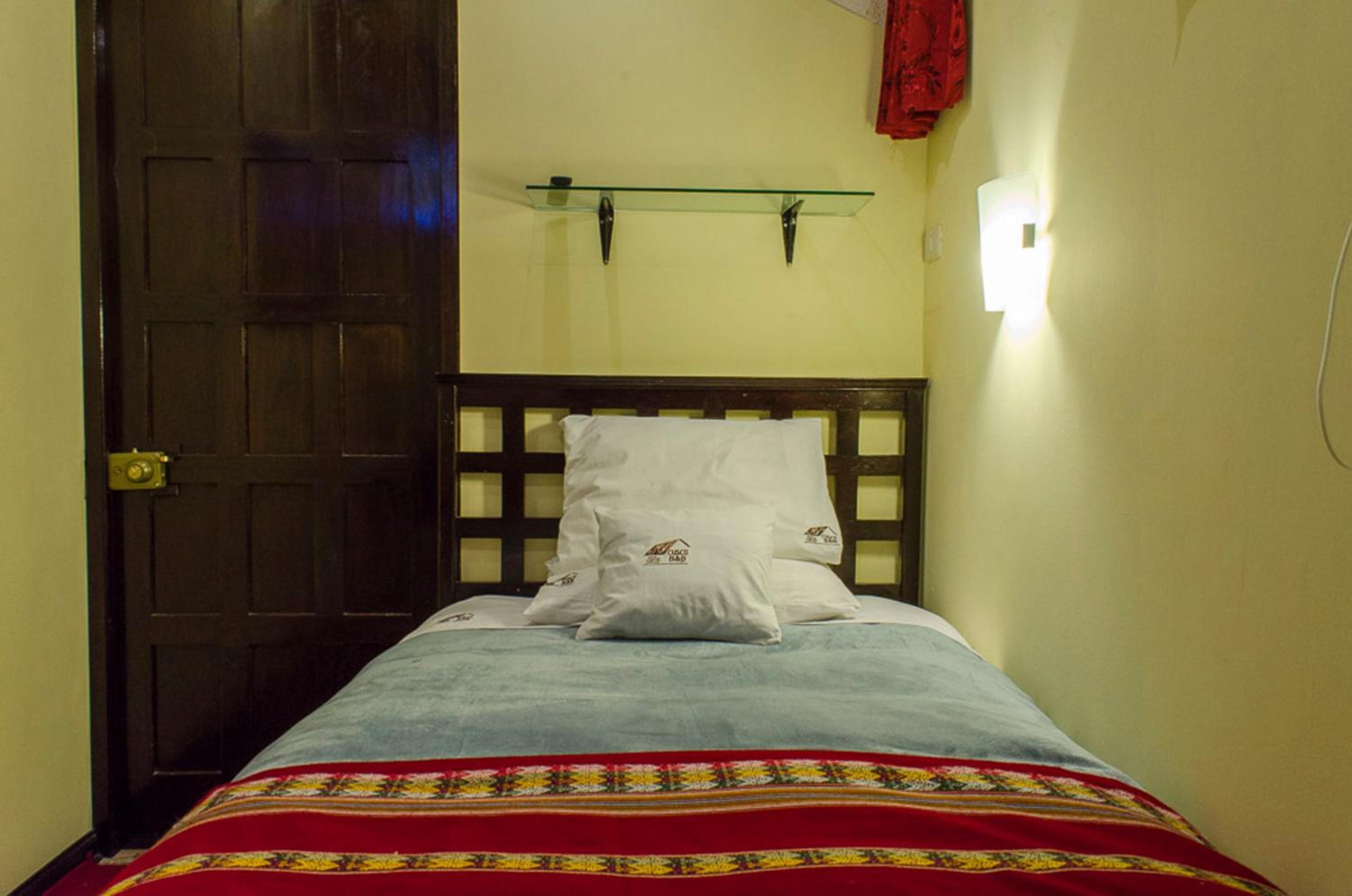 Single Room photo 2