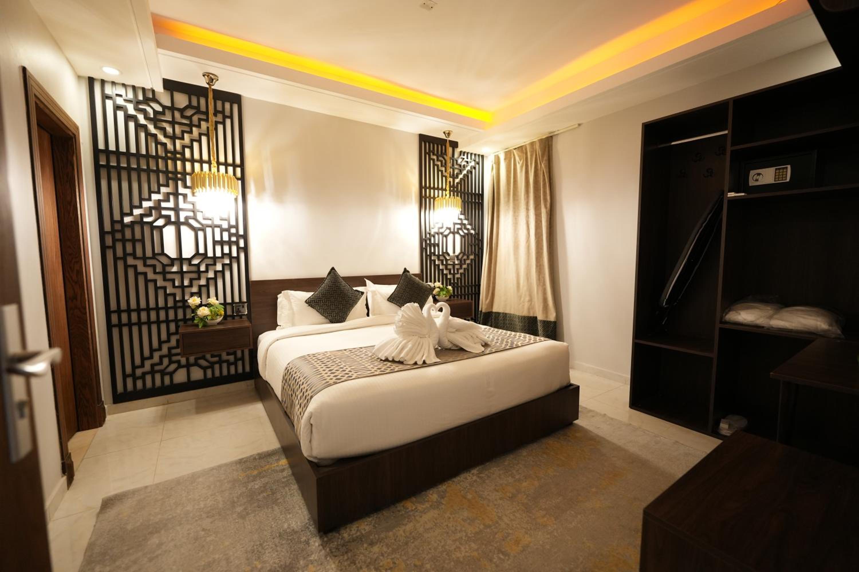 King Suite photo 3