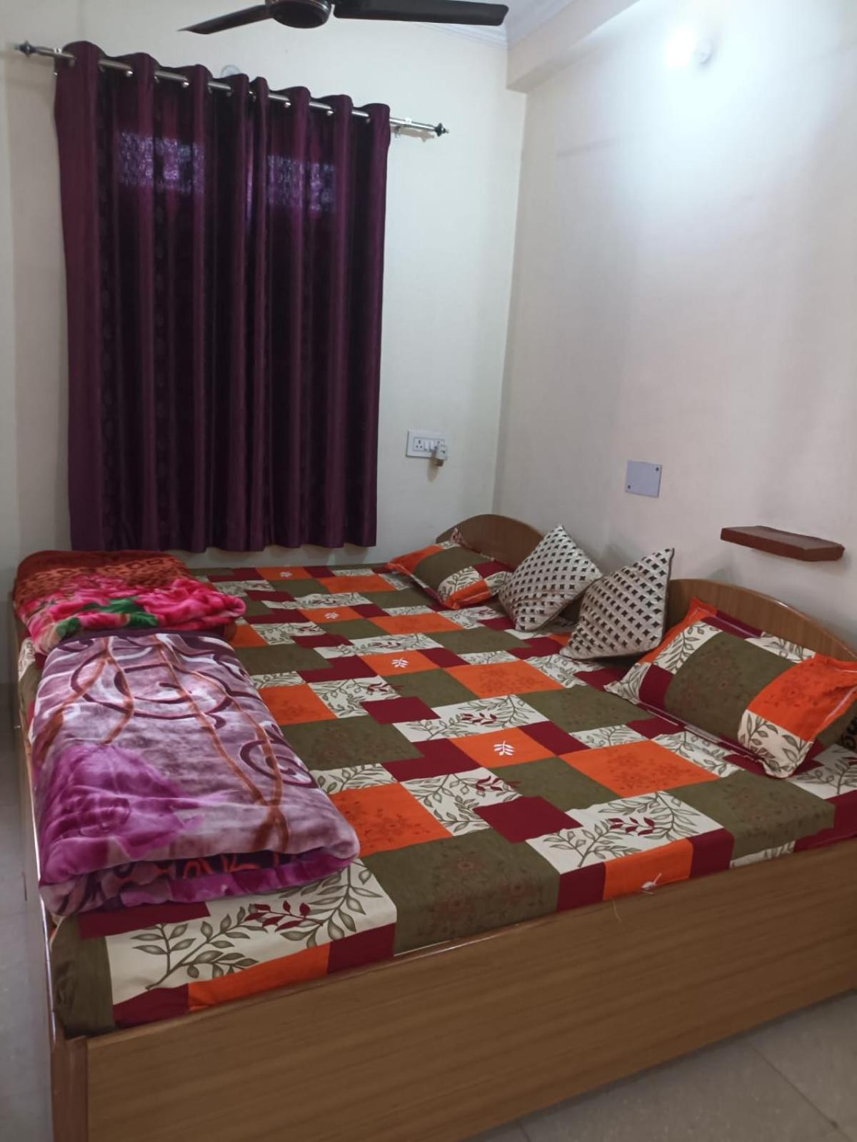 One-Bedroom House photo 1