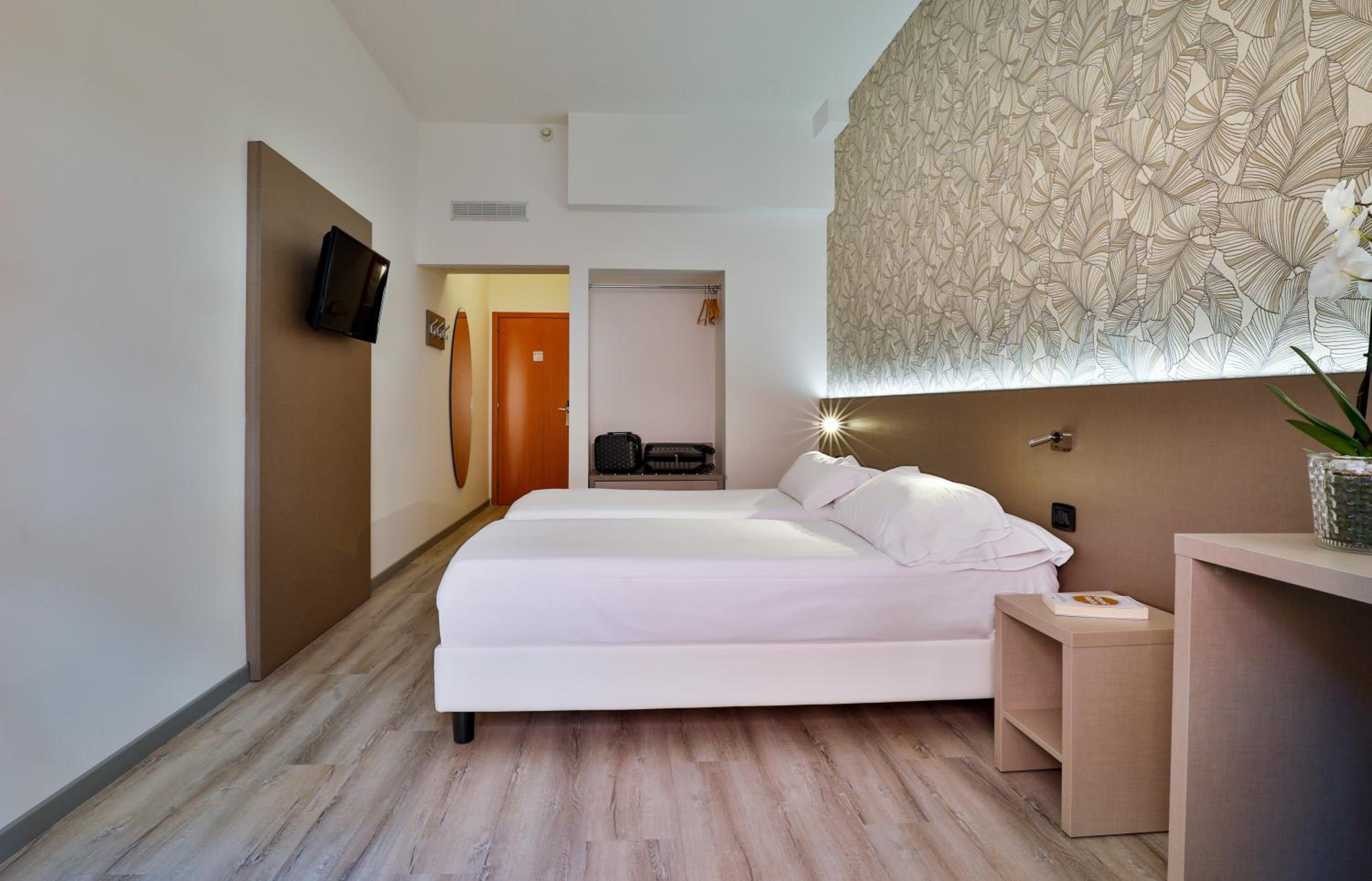 Business Quadruple Room