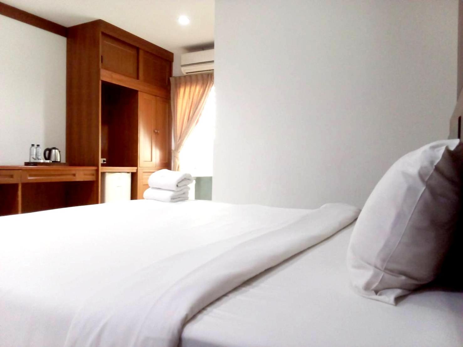 Deluxe Double Room photo 2