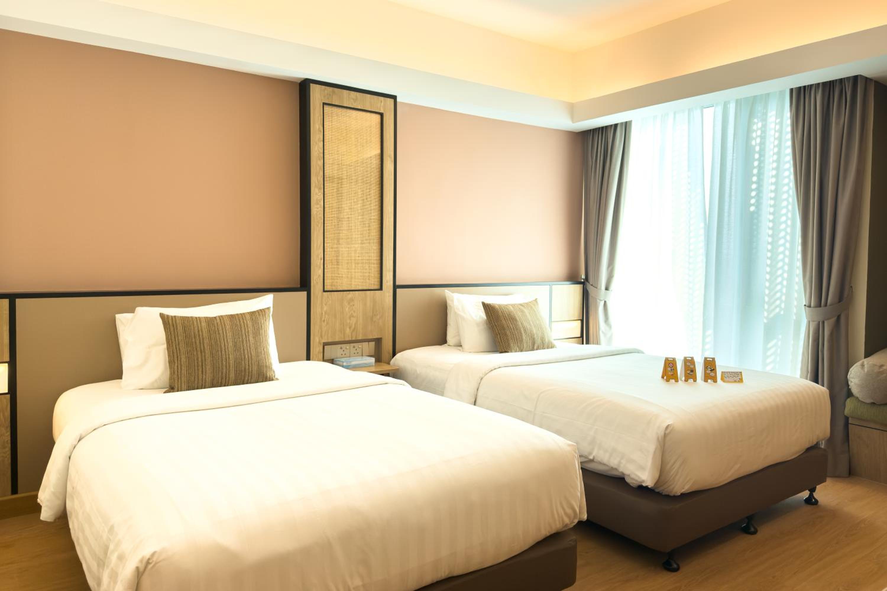 Deluxe Twin Room photo 3