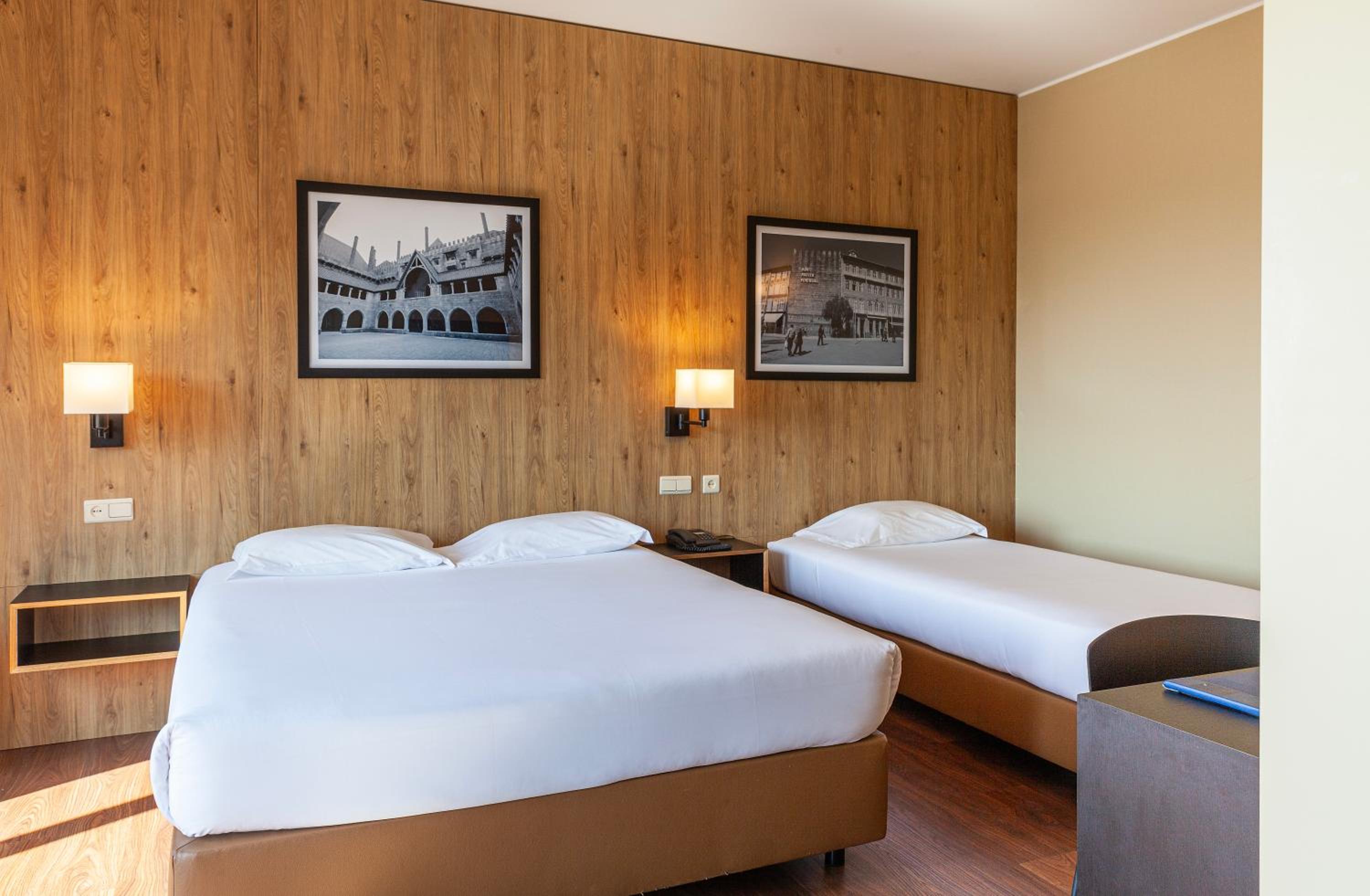 Double Room - Superior thumbnail 5