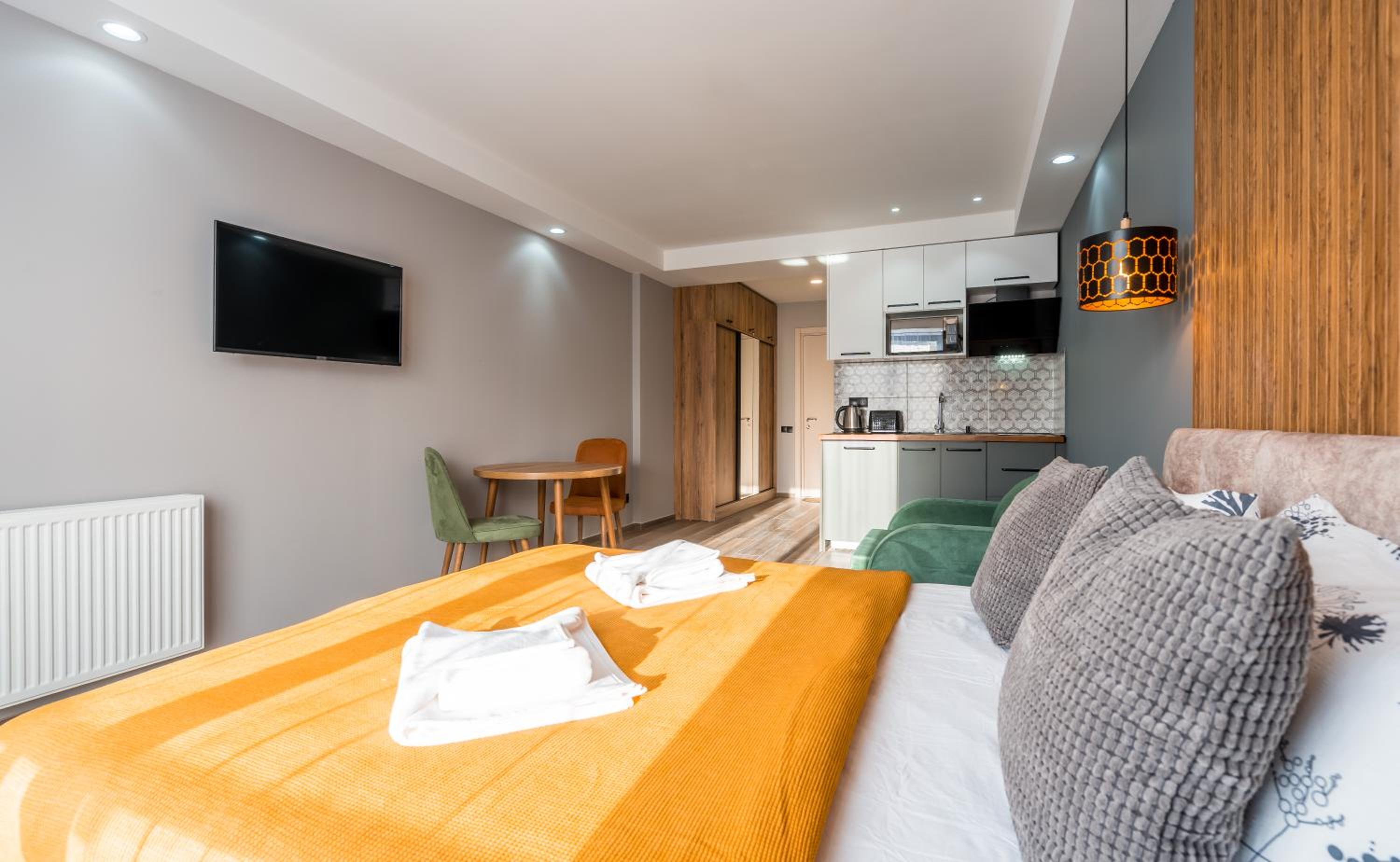 Studio Apartment