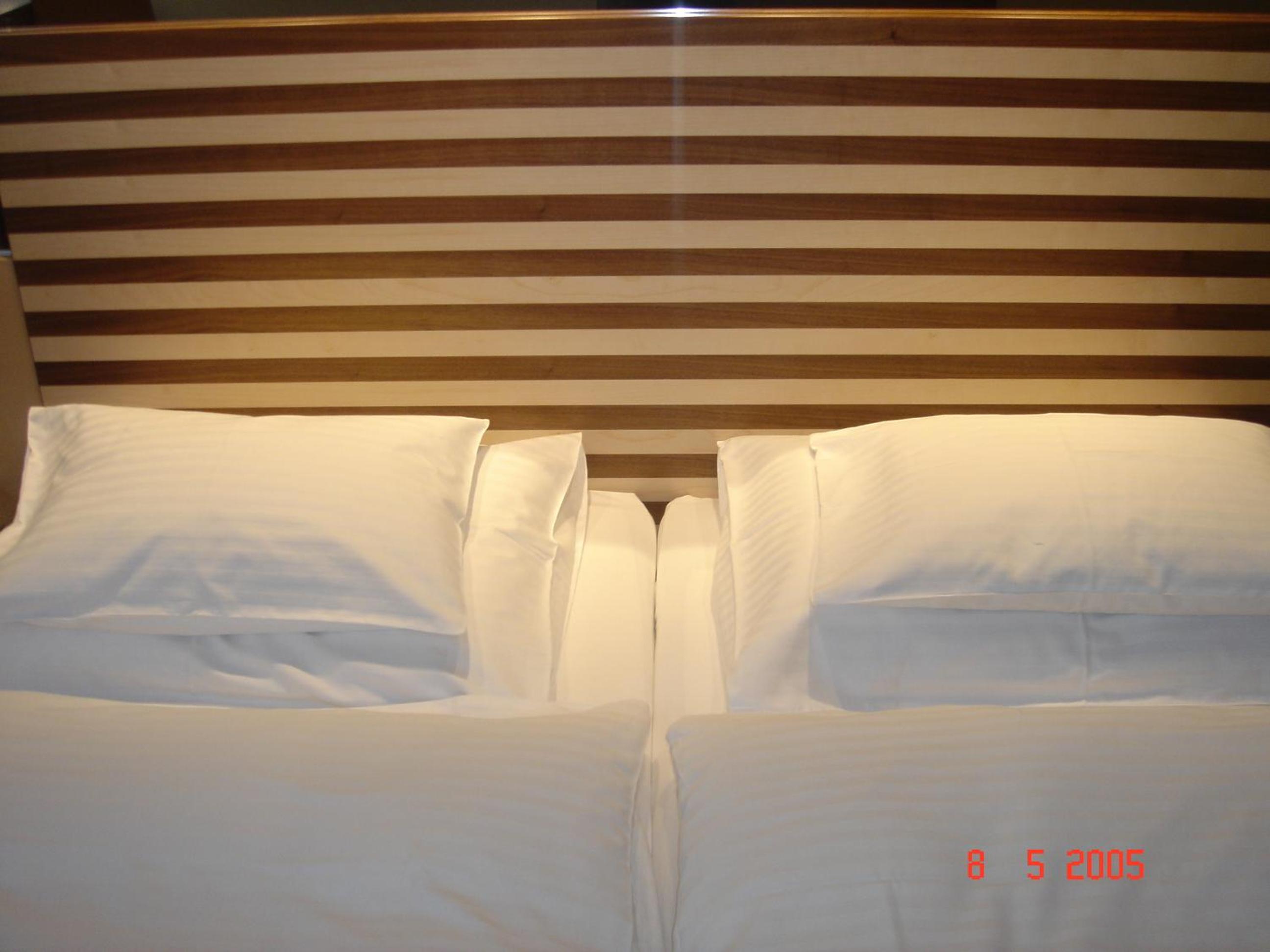 Standard Double or Twin Room - Photo 5