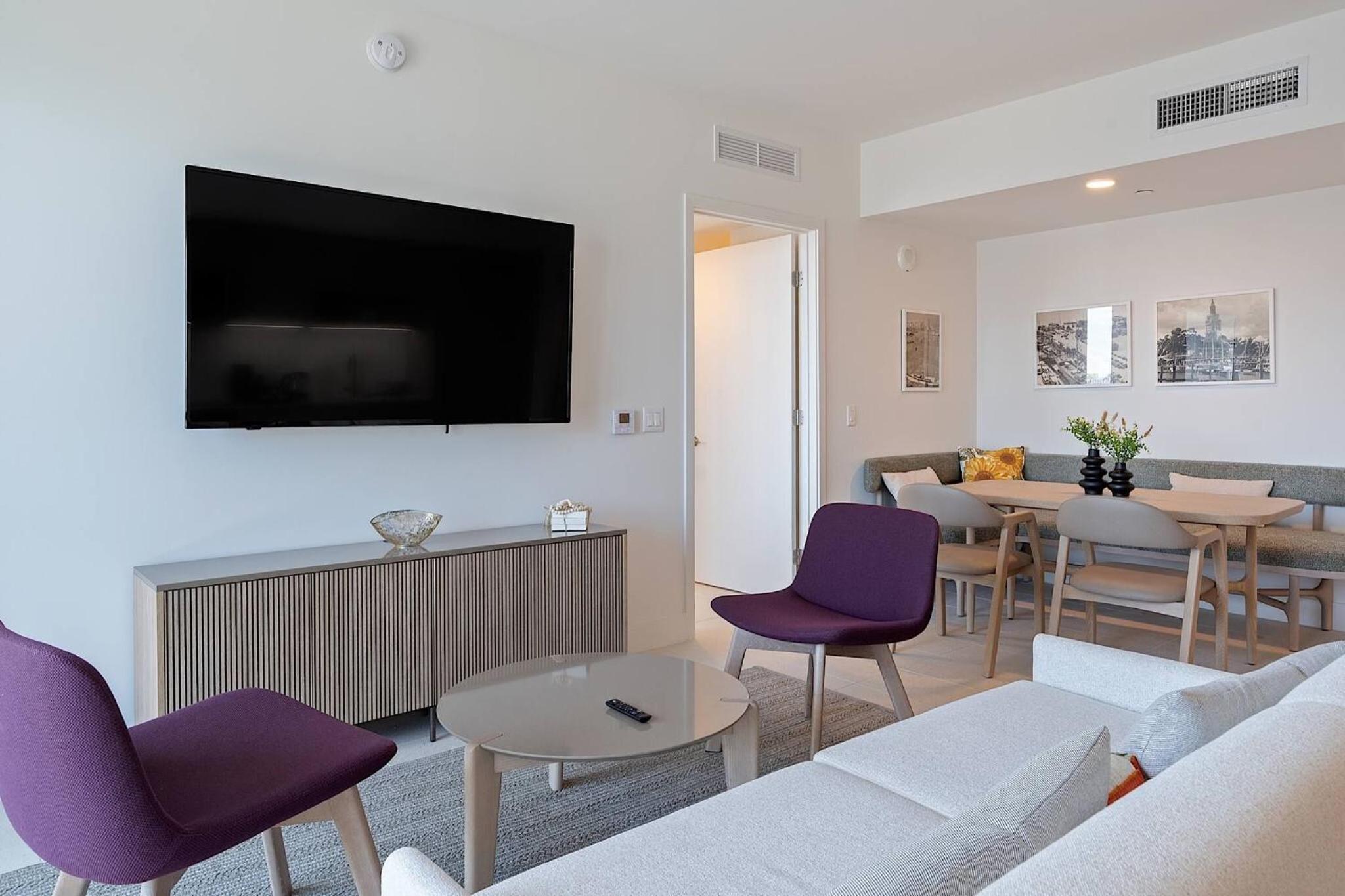 Apartment photo 2